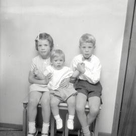 Laing children. [P1-8232-10622]