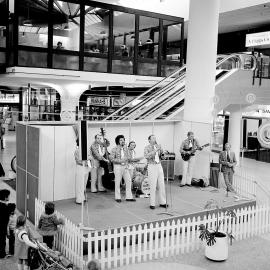 Maidstone Mall performance; 'The Society Jazzmen'.