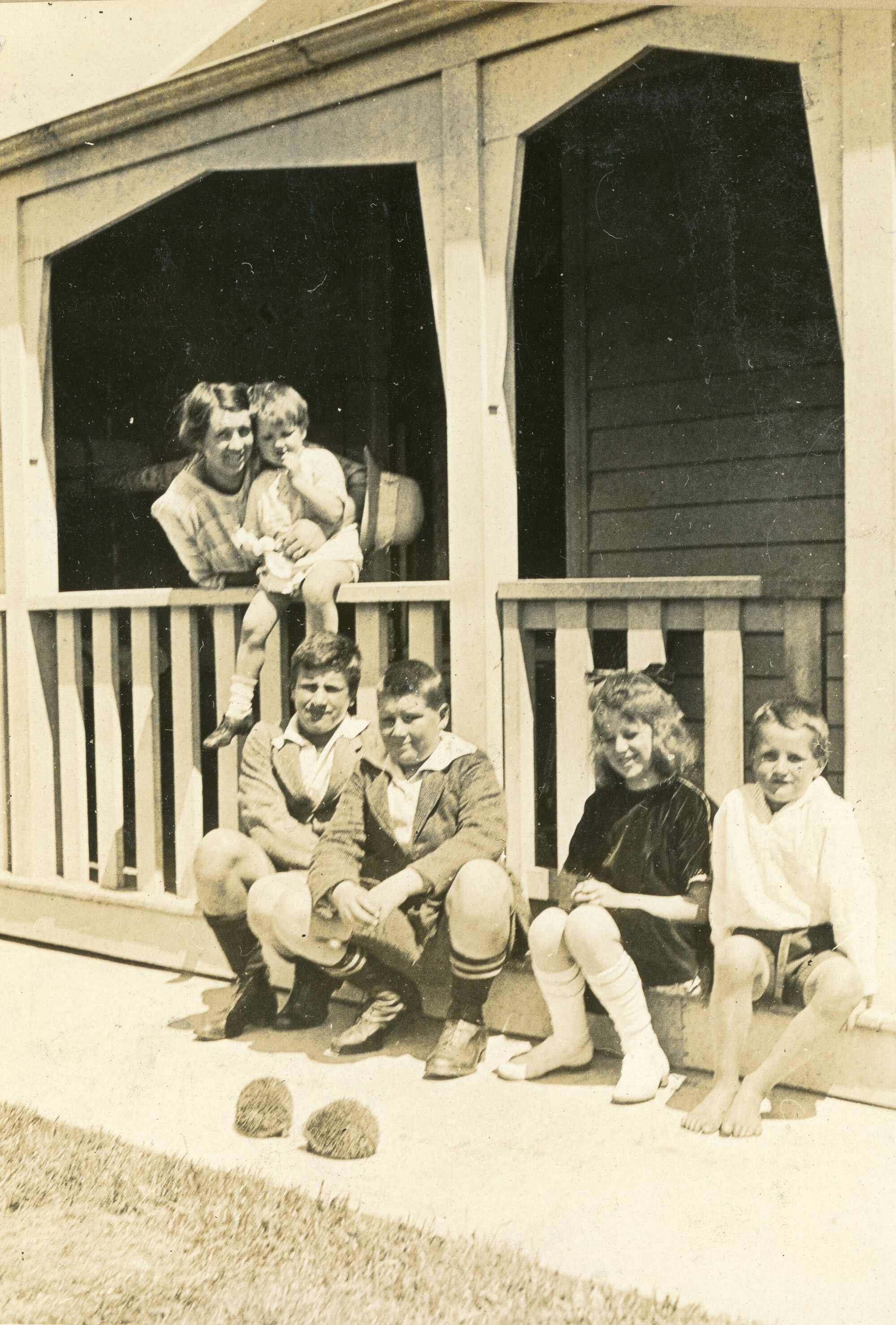 Campbell Family Photograph; ca 1920s