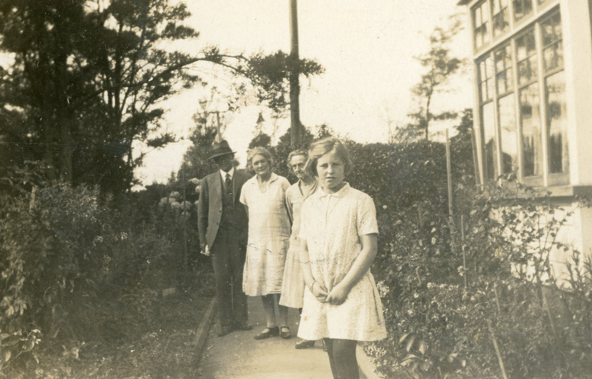 Campbell Family Photograph; Goodshed Road House; ca 1920s