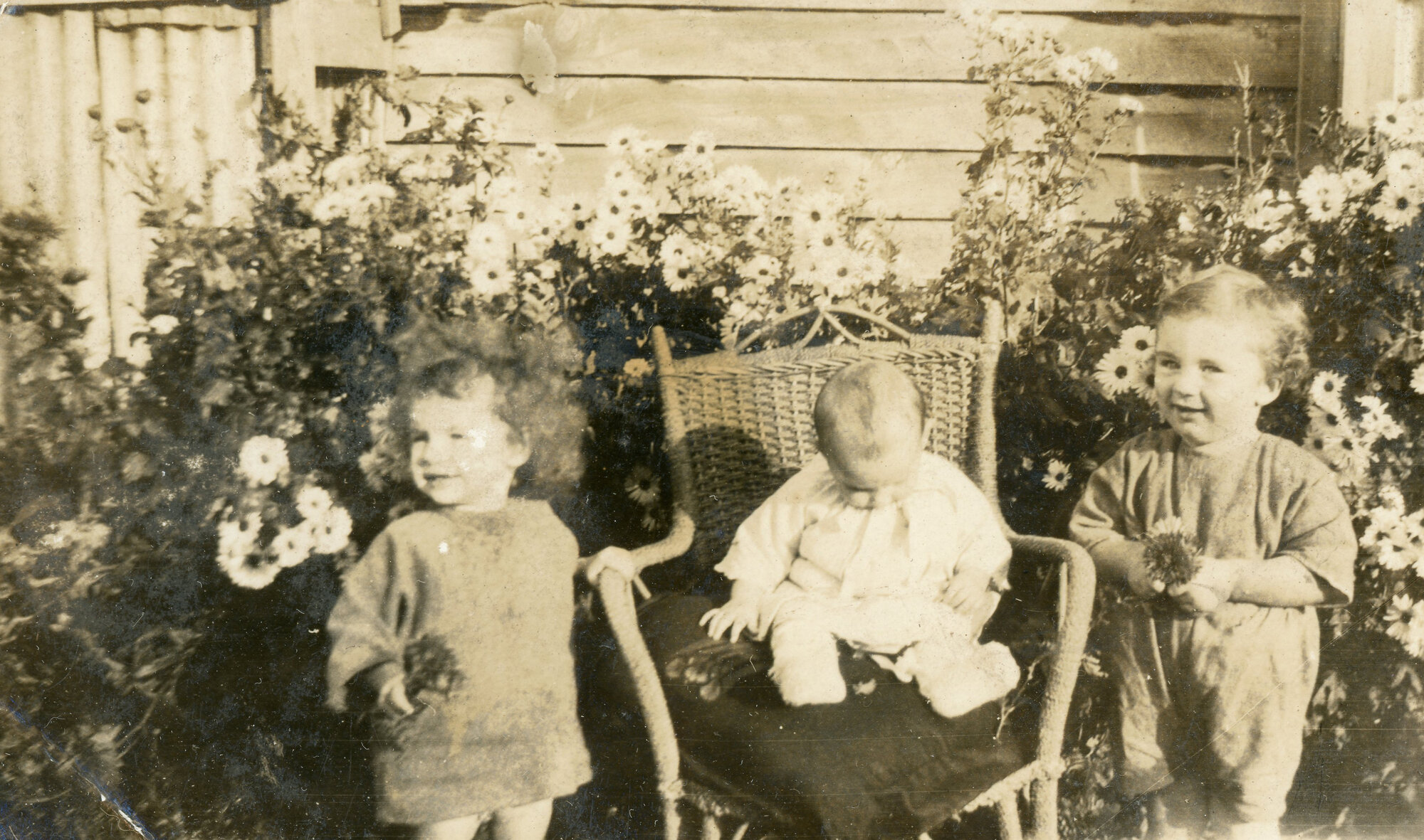 Campbell Family Photograph; Bette, June and Mac Campbell; ca 1920s