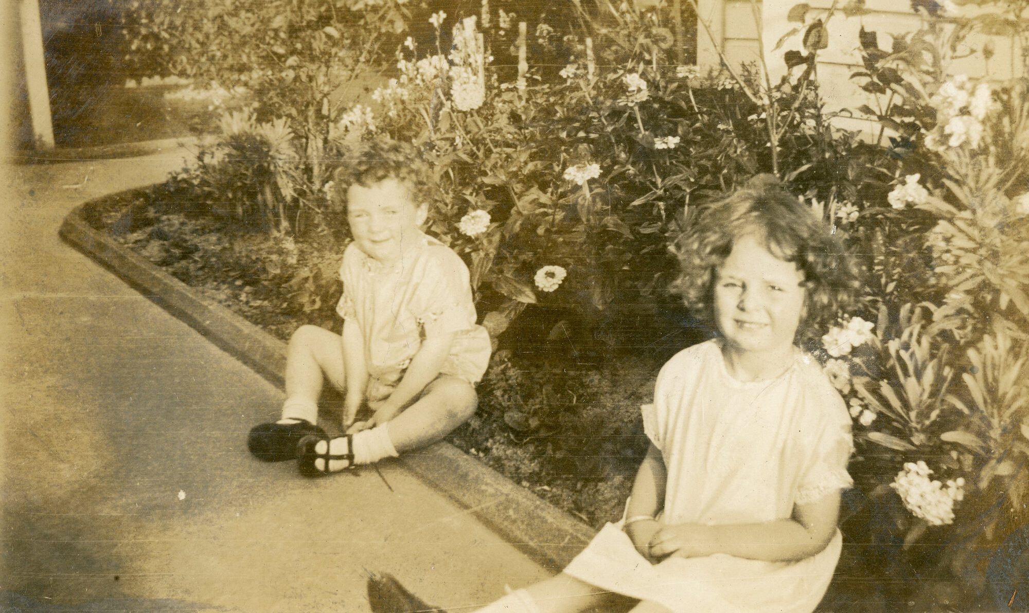 Campbell Family Photograph; Mac and Bette Campbell; ca 1920s