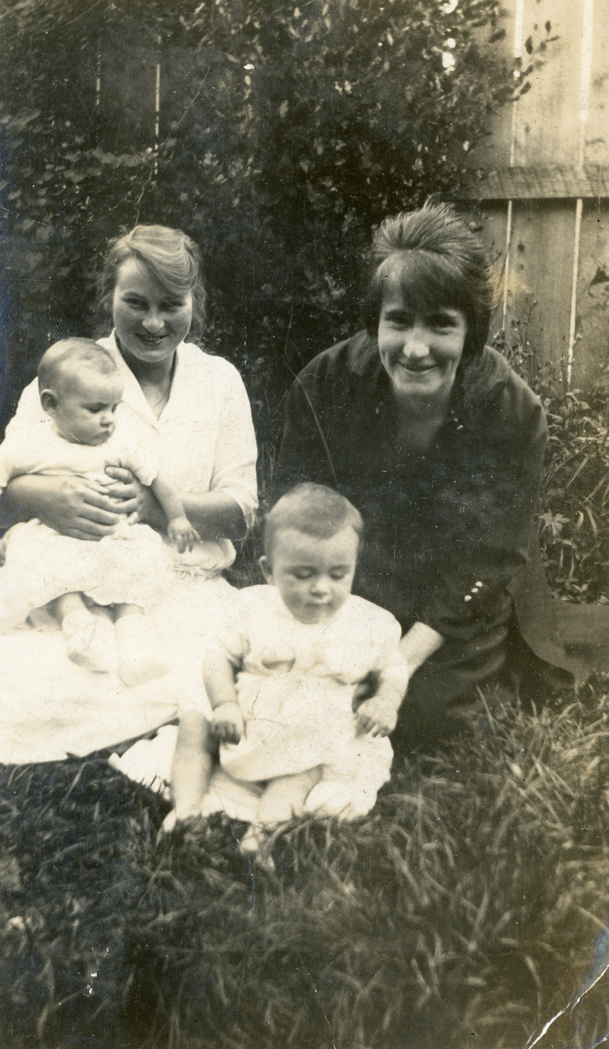 Campbell Family Photograph; Mac and Bette Campbell; ca 1920s