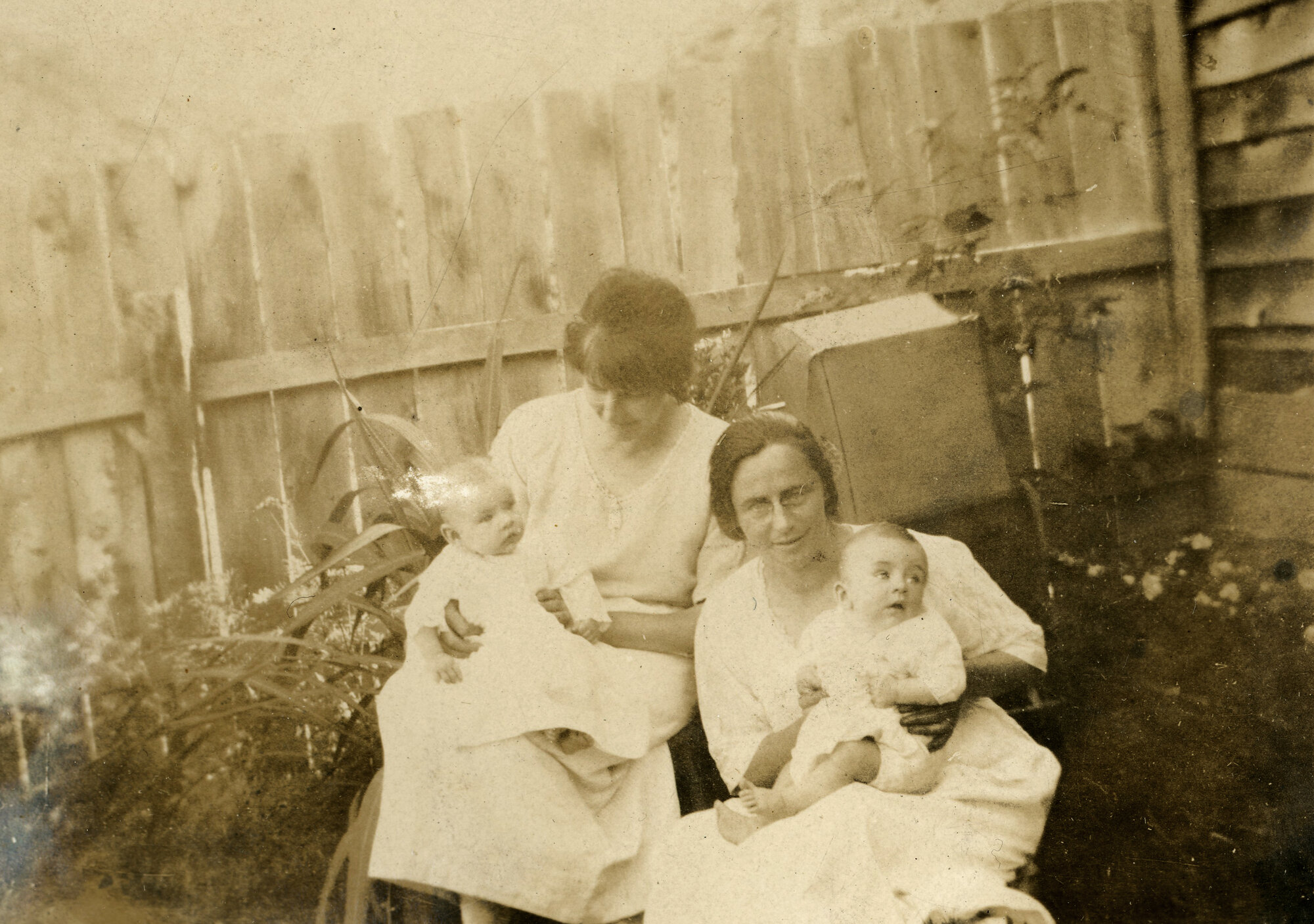 Campbell Family Photograph; Essie and Tot  Campbell with Bette and Mac; ca 1920s