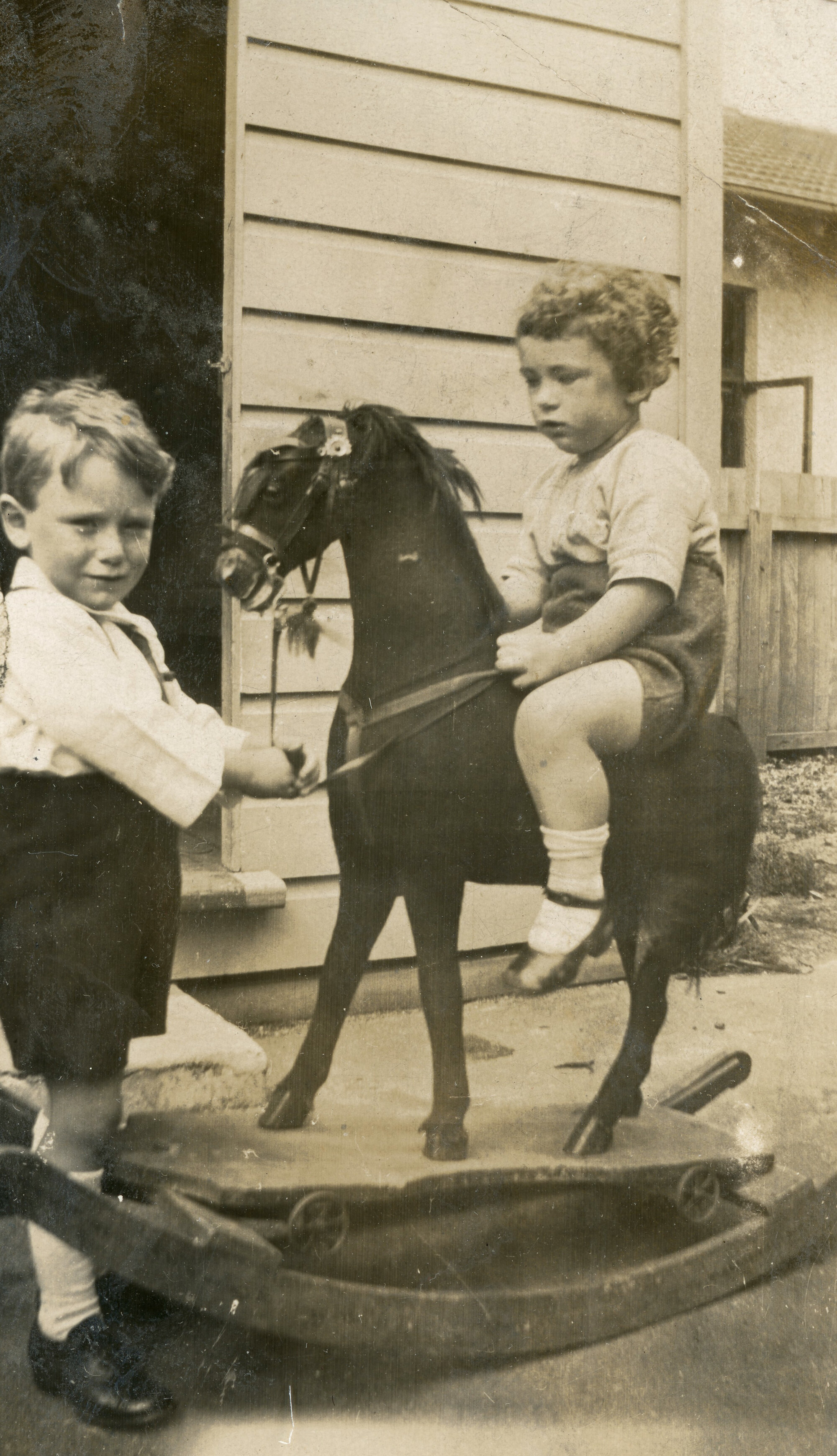 Campbell Family Photograph; ca 1920s