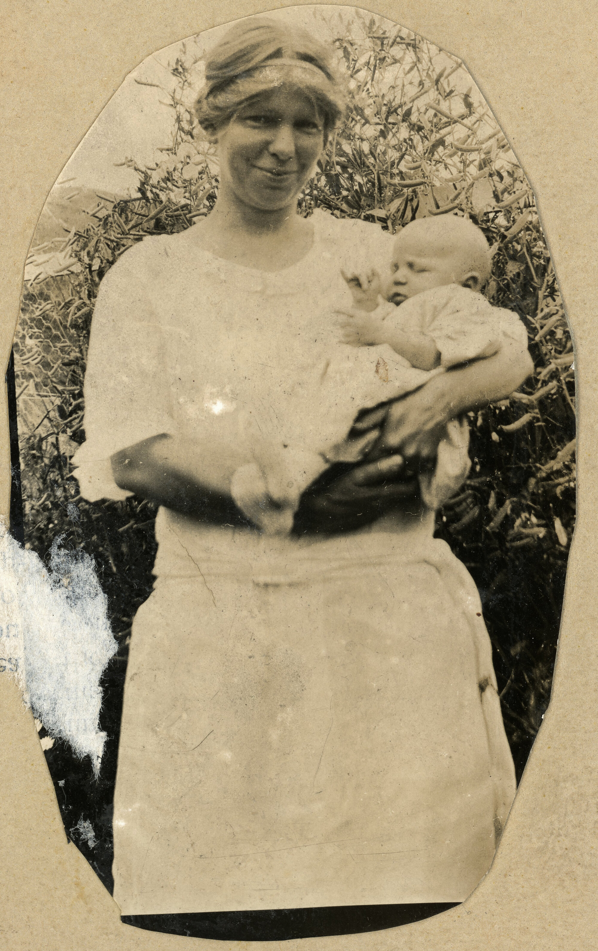 Campbell Family Photograph; ca 1920s