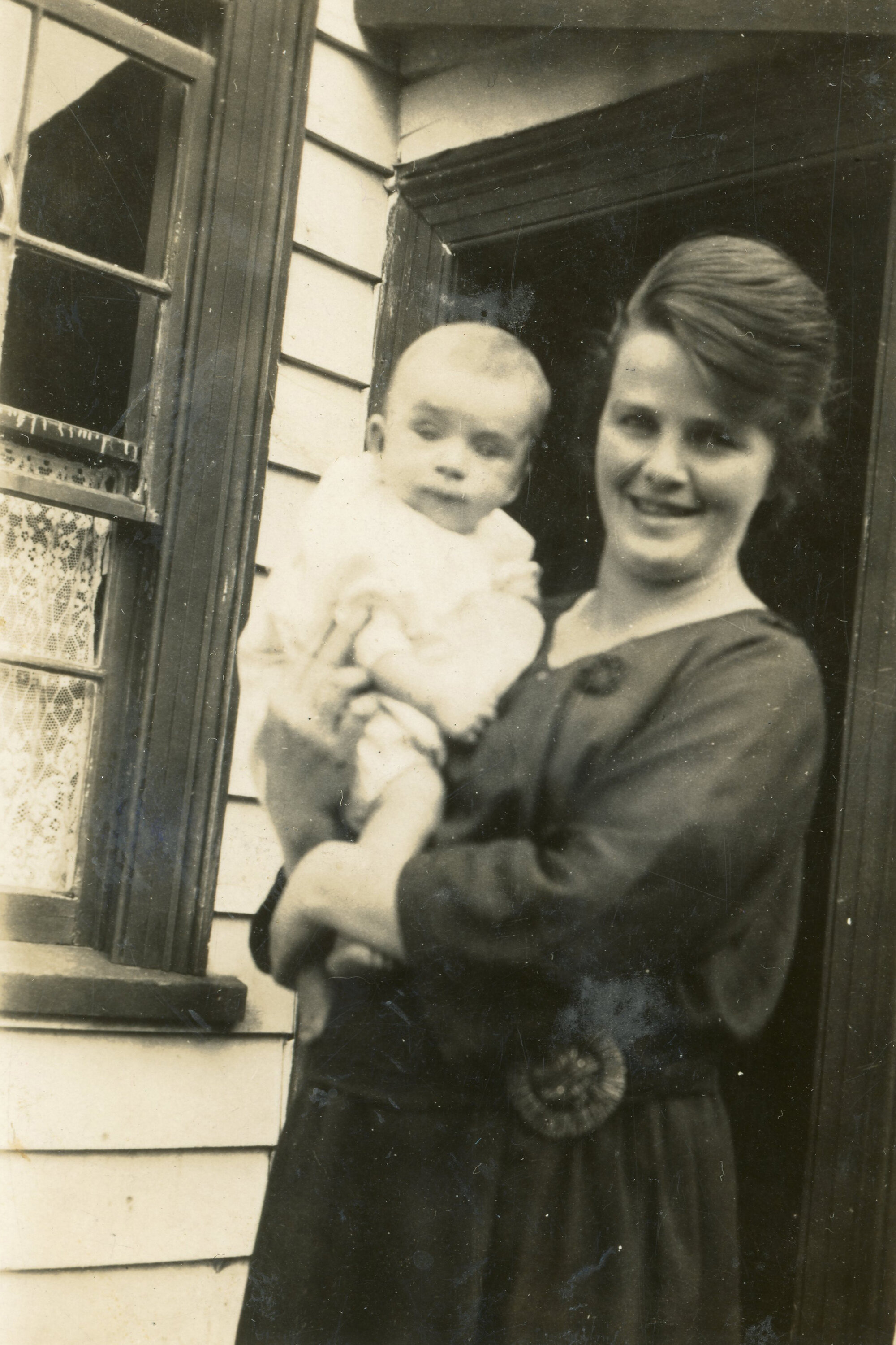 Campbell Family Photograph; Essie (Esther) Campbell; ca 1920s