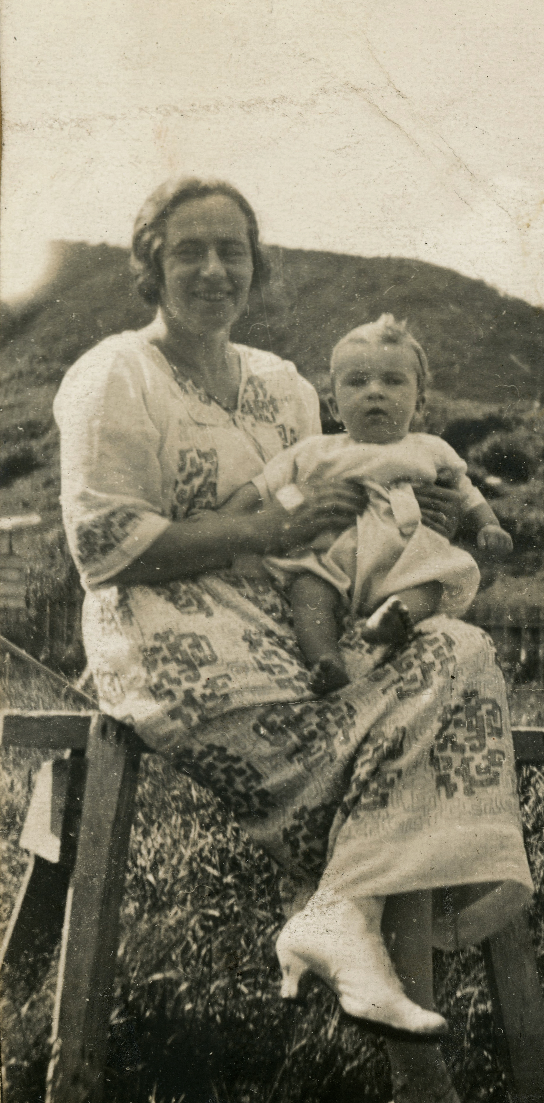 Campbell Family Photograph; Tot and Peter Campbell; ca 1920s