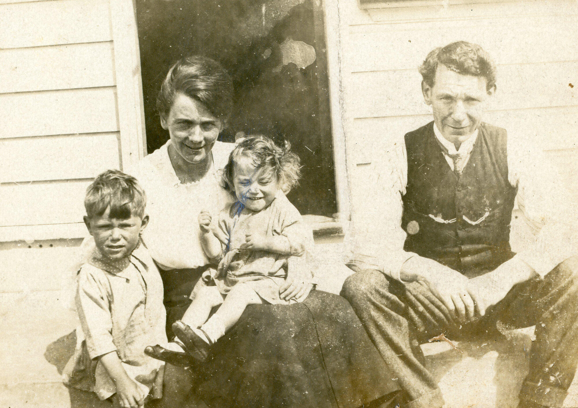 Campbell Family Photograph; Essie (Esther) and Jack Campbell; ca 1920s