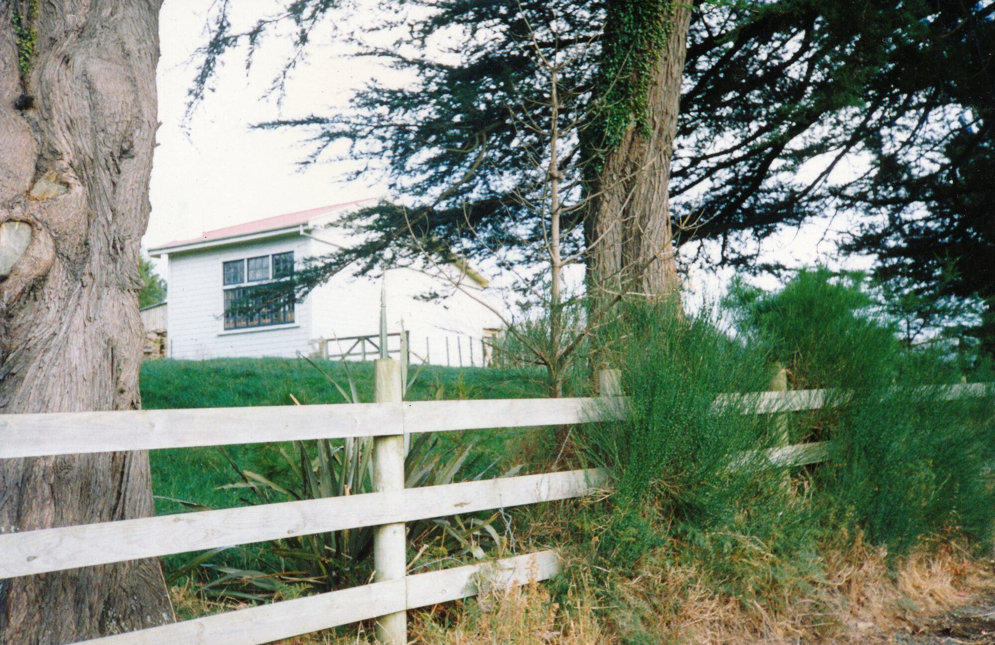 Whiteman's Valley School; 1990