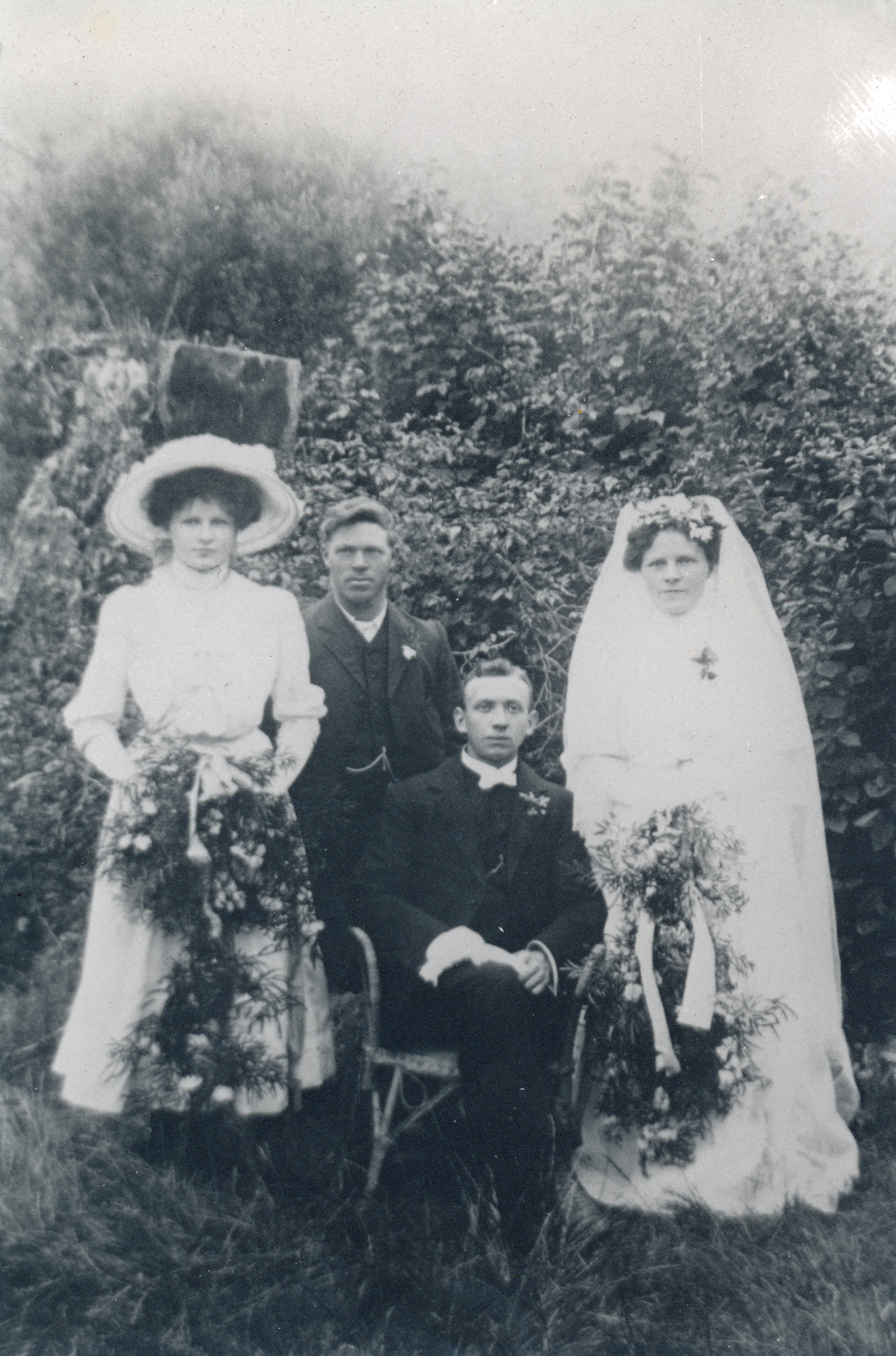 Sydney Scott and Edith Swanson