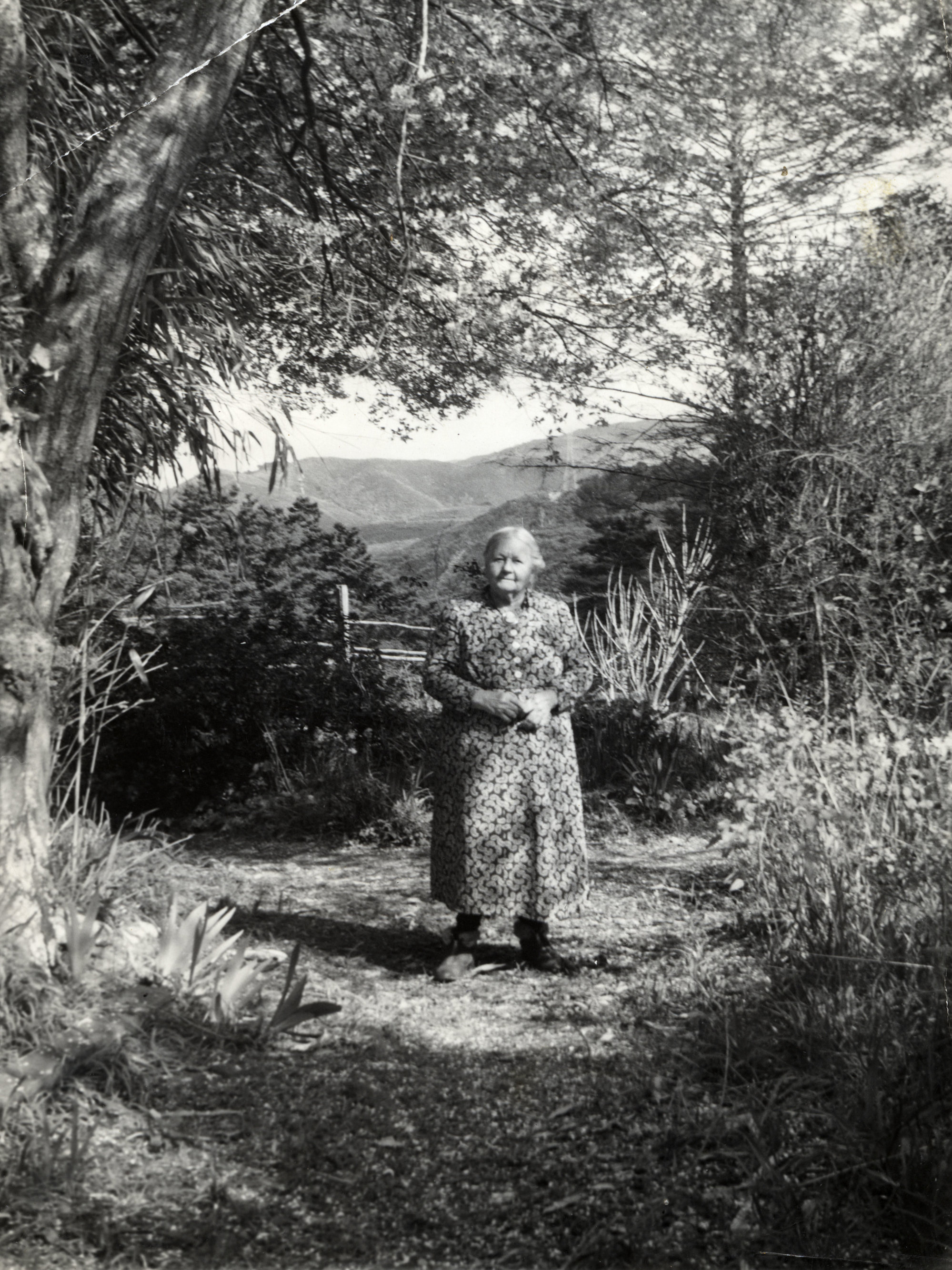 Mary Ann McCurdy on the grounds of Bonnie Glen; ca 1940s