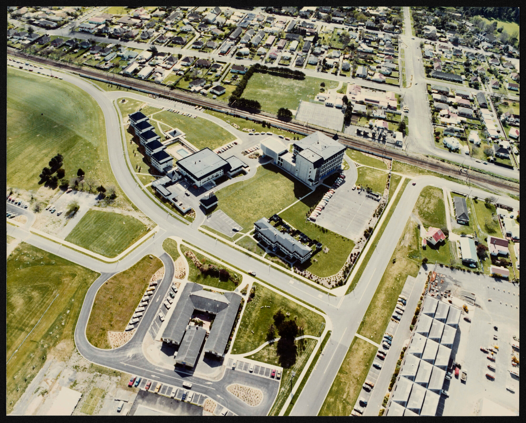 Telecom Staff Training Complex; 1988
