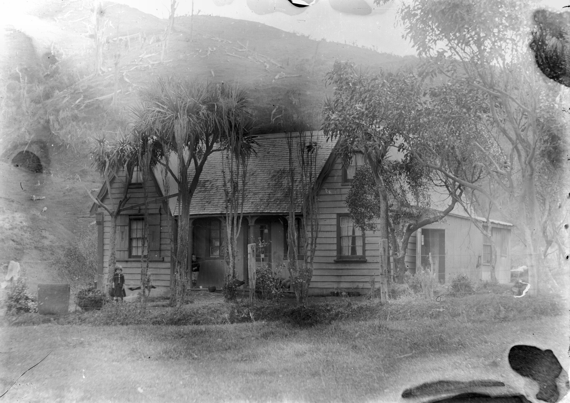 Cottage in the Vicinity of Upper Hutt; ca 1900
