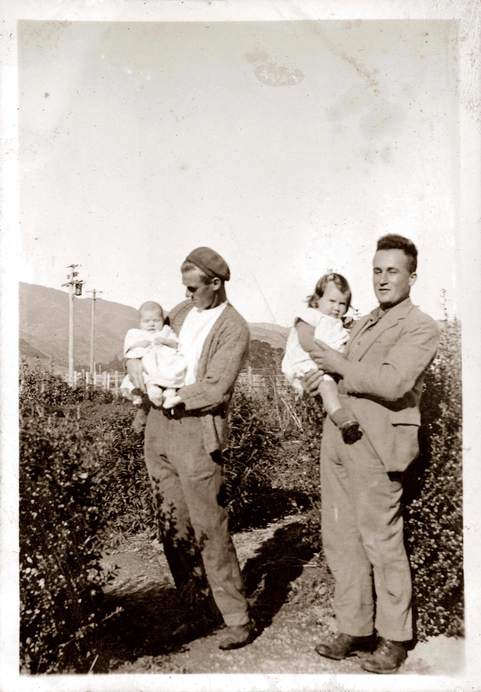 Sharman Marsh Family Photo Album; Reginald, Beverley and Ngaire Whiteman with Philip Poulson; ca. 1935