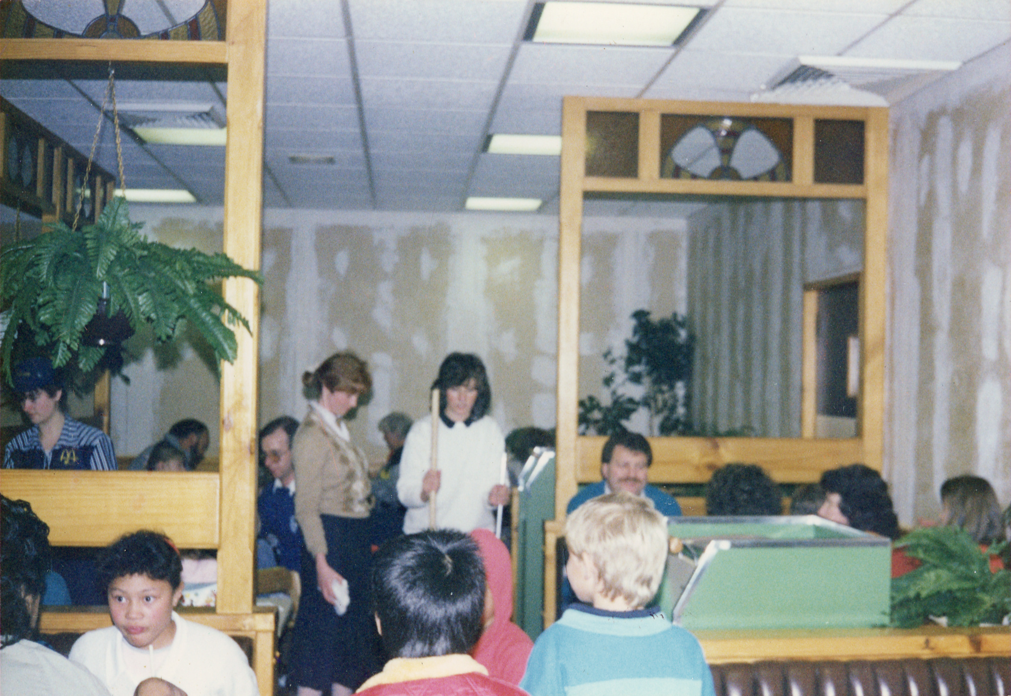 Upper Hutt School; Trip to McDonald's; ca. 1988