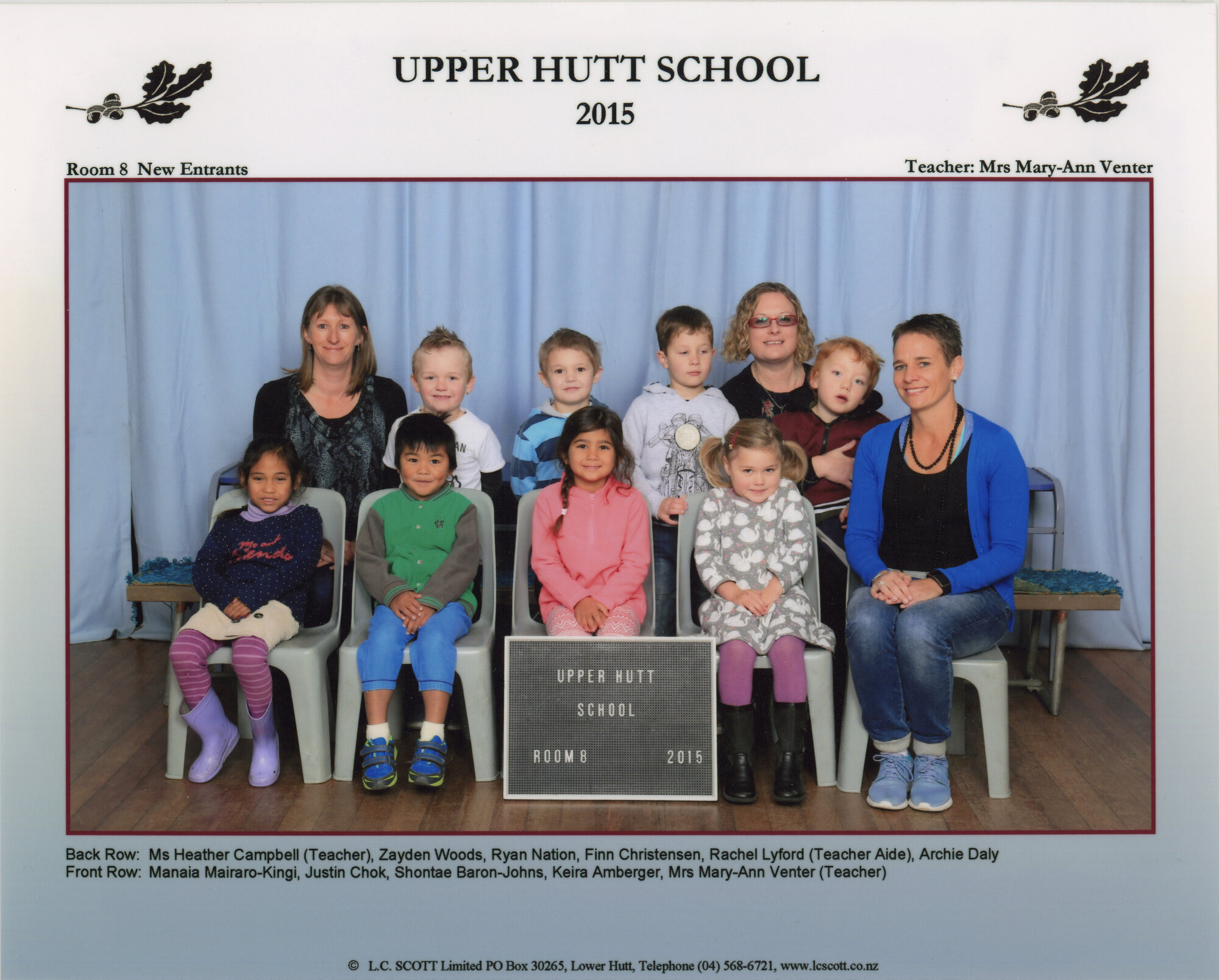 Upper Hutt School; Class photo Room 8; 2015