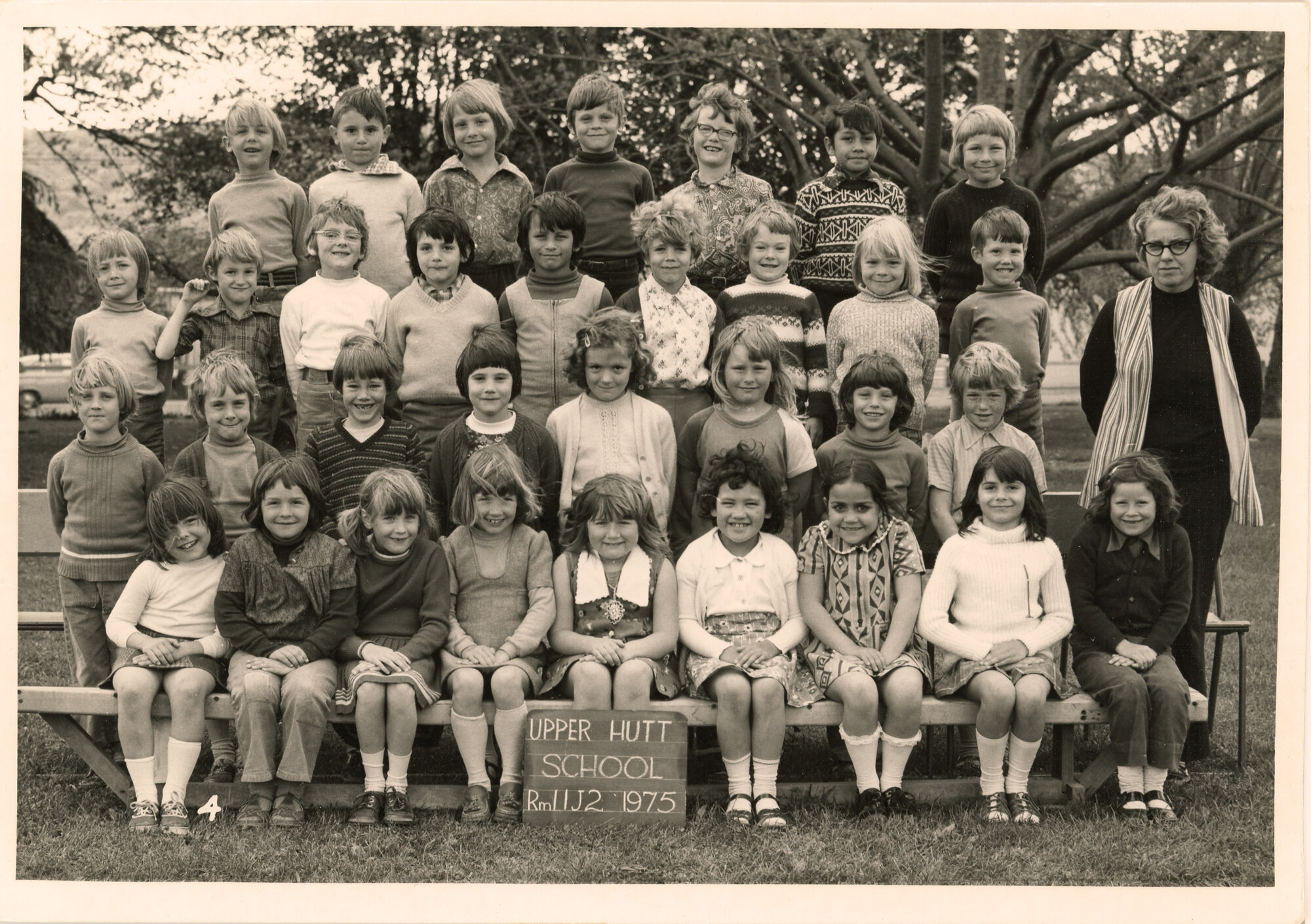 Upper Hutt School; Class photo Rm 11; 1975