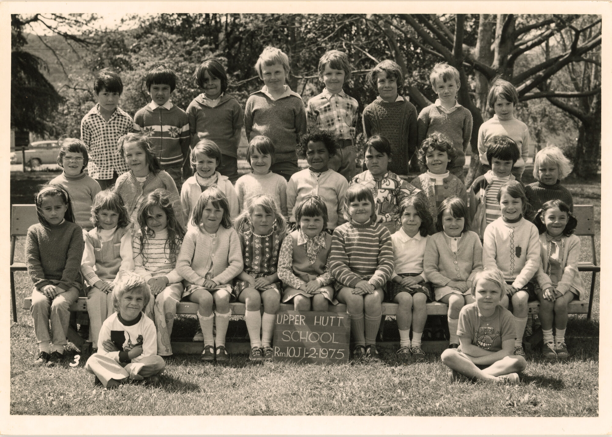 Upper Hutt School; Class photo Rm 10; 1975
