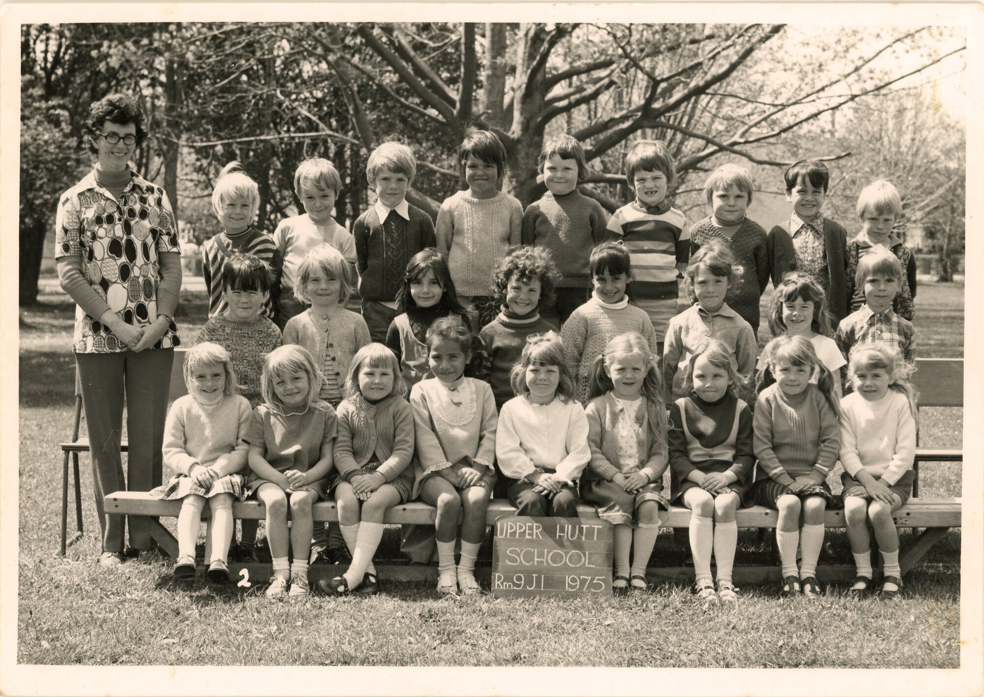Upper Hutt School; Class photo Rm 9; 1975