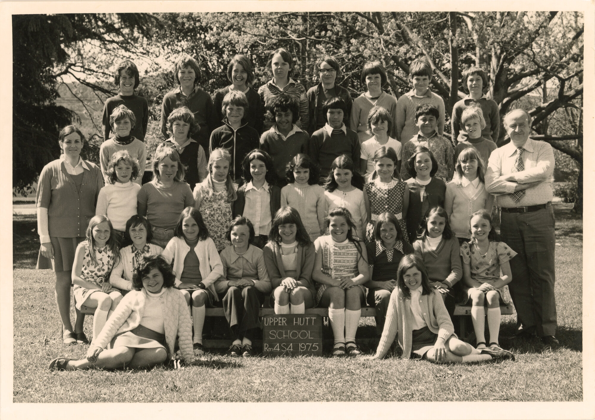 Upper Hutt School; Class photo Rm 4; 1975
