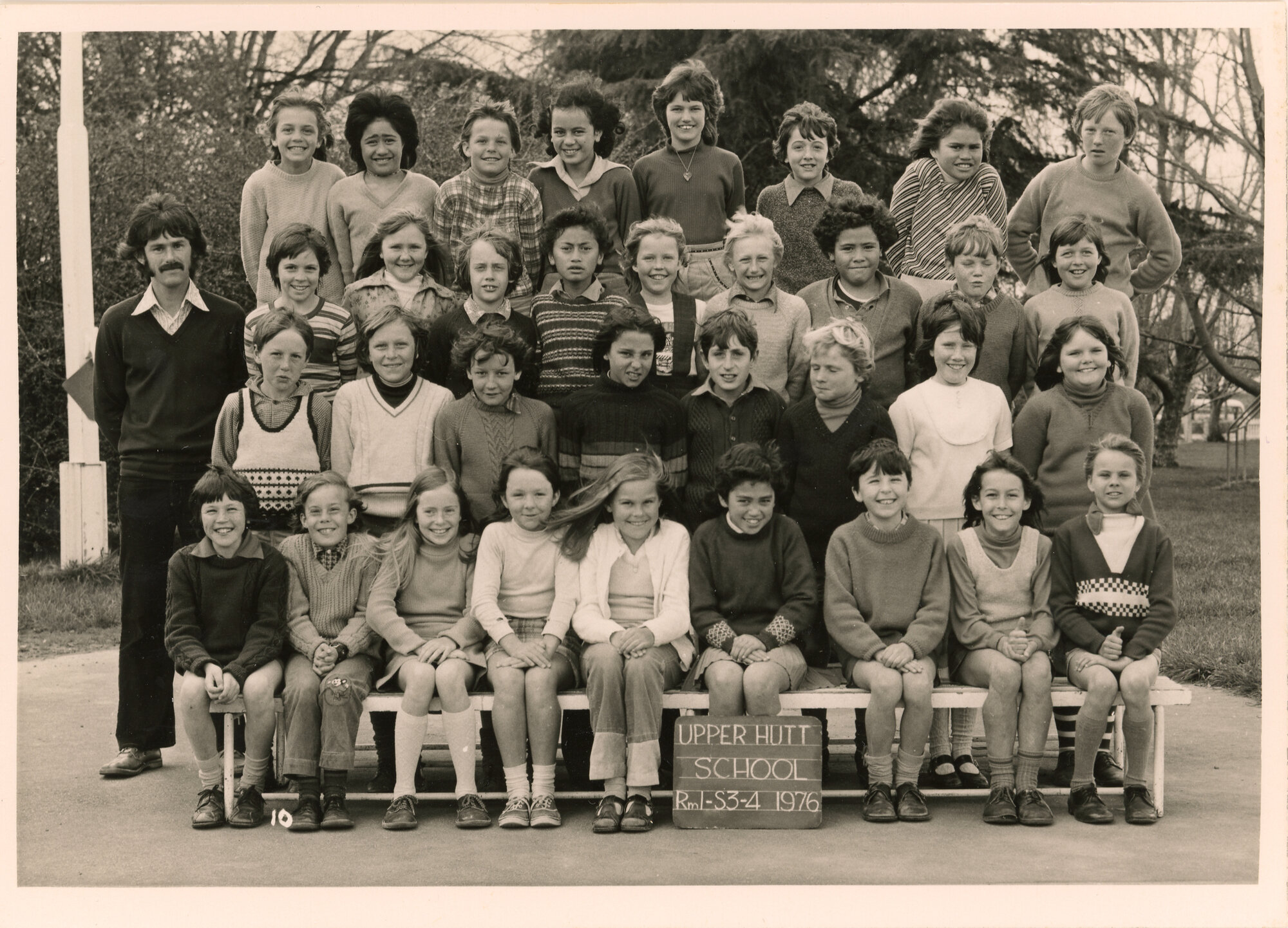 Upper Hutt School; Class photo Rm 1; 1976