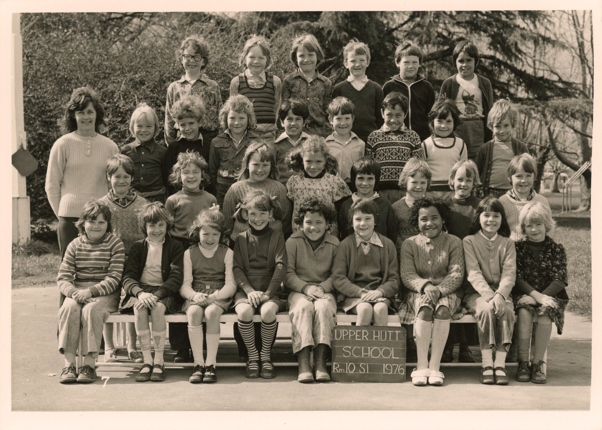 Upper Hutt School; Class photo Rm 10; 1976