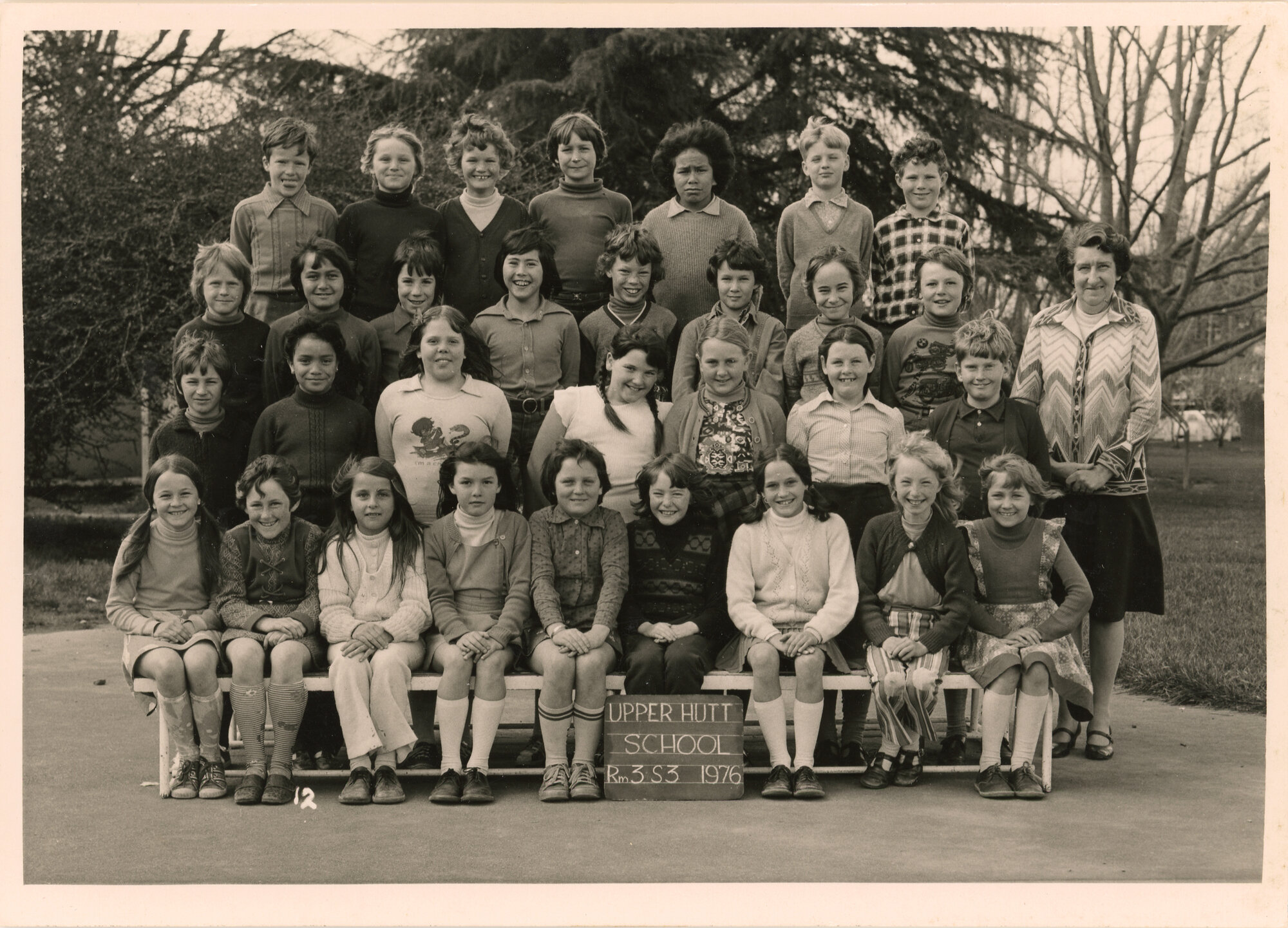 Upper Hutt School; Class photo Rm 3; 1976