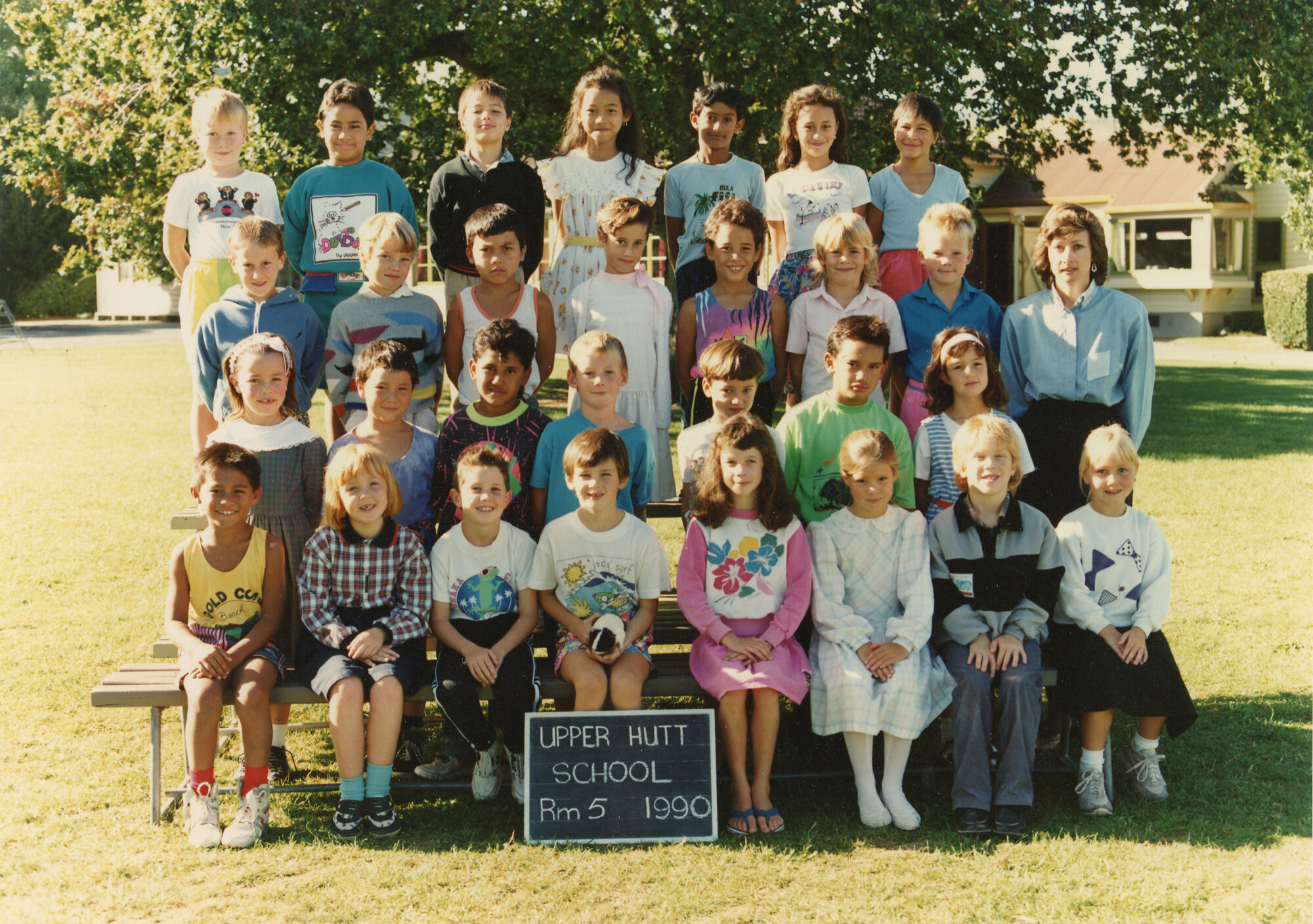 Upper Hutt School; Class photo Rm 5; 1990