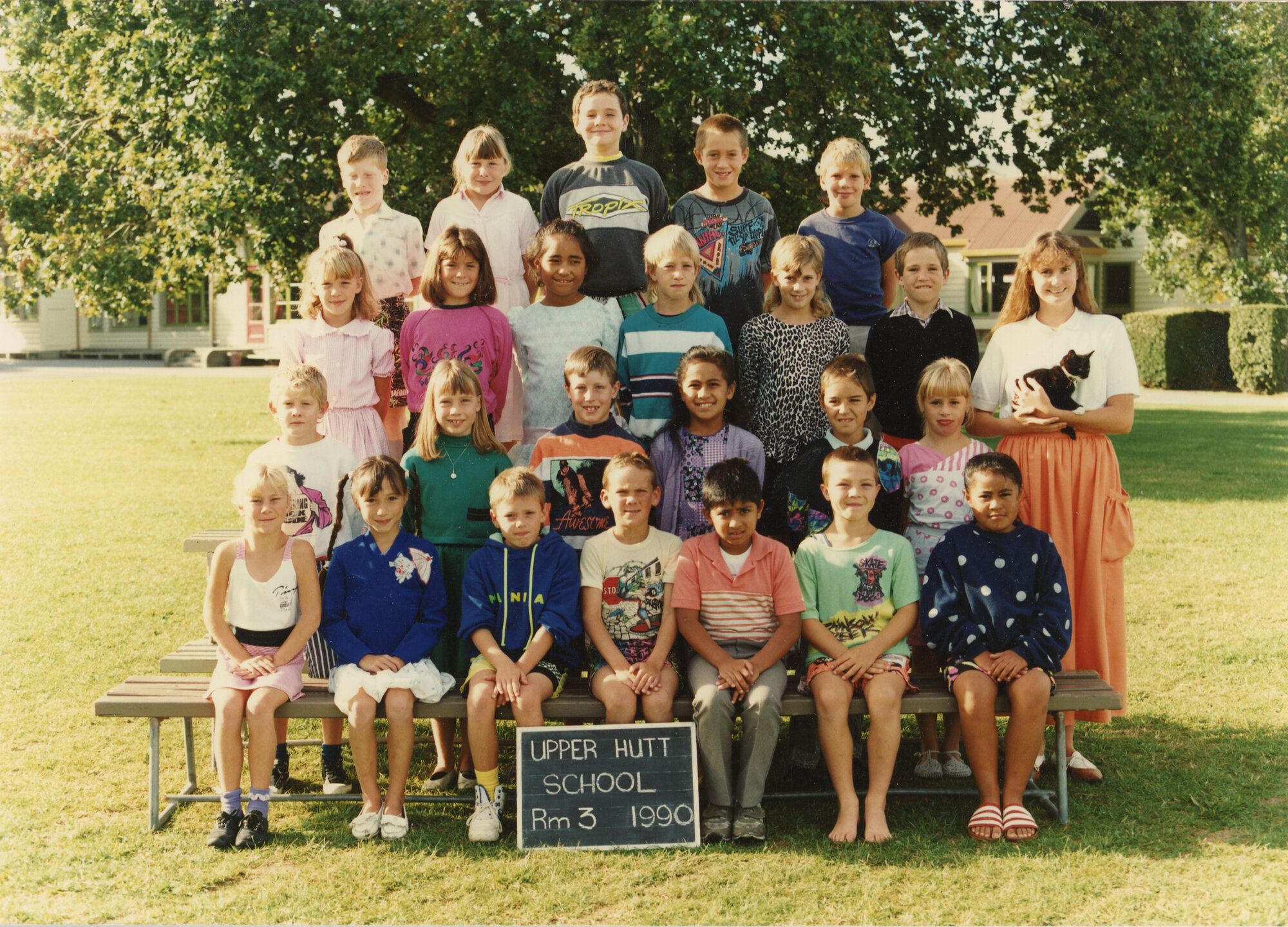 Upper Hutt School; Class photo Rm 3; 1990