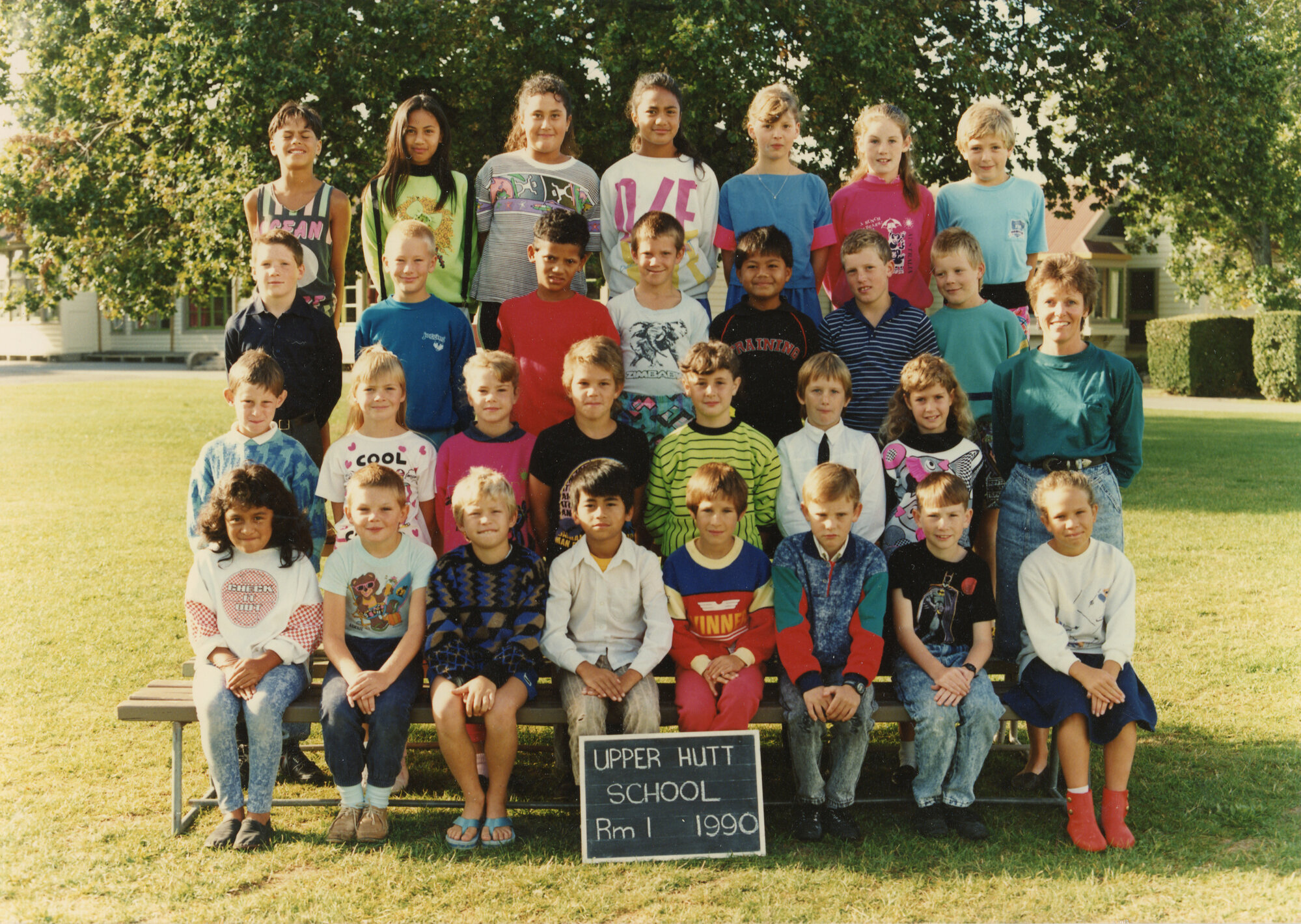 Upper Hutt School; Class photo Rm 1; 1990