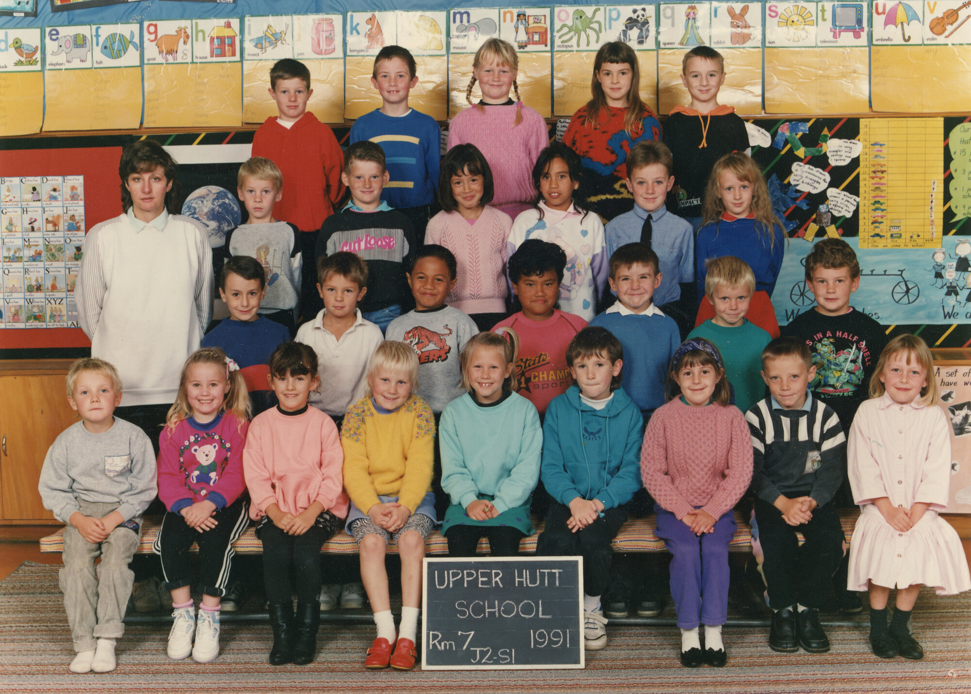 Upper Hutt School; Class photo Rm 7; 1991