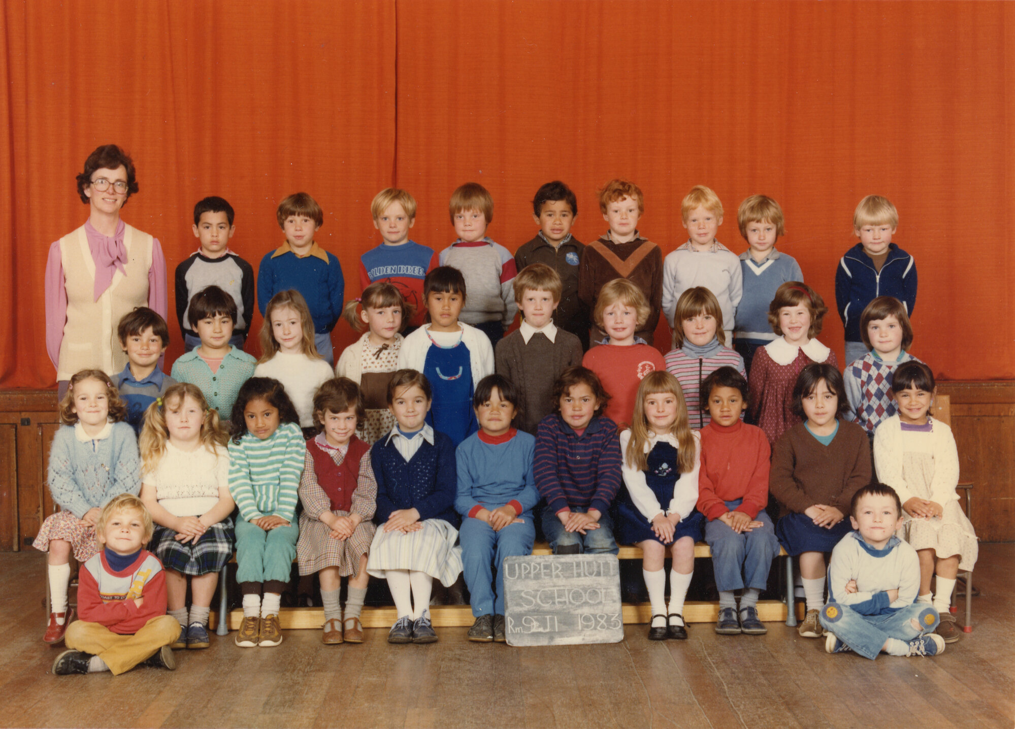 Upper Hutt School; Class photo Rm 9; 1983