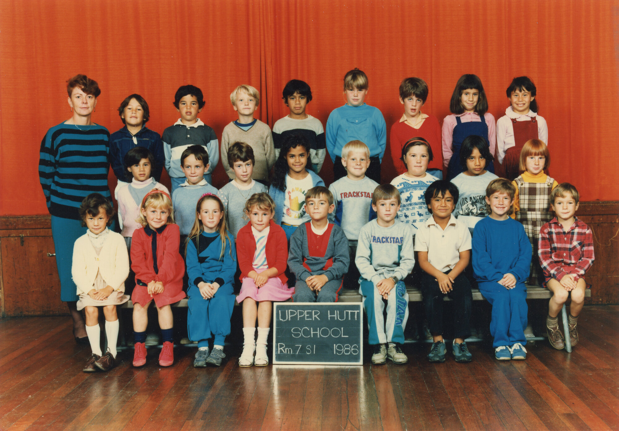 Upper Hutt School; Class photo Rm 7; 1986