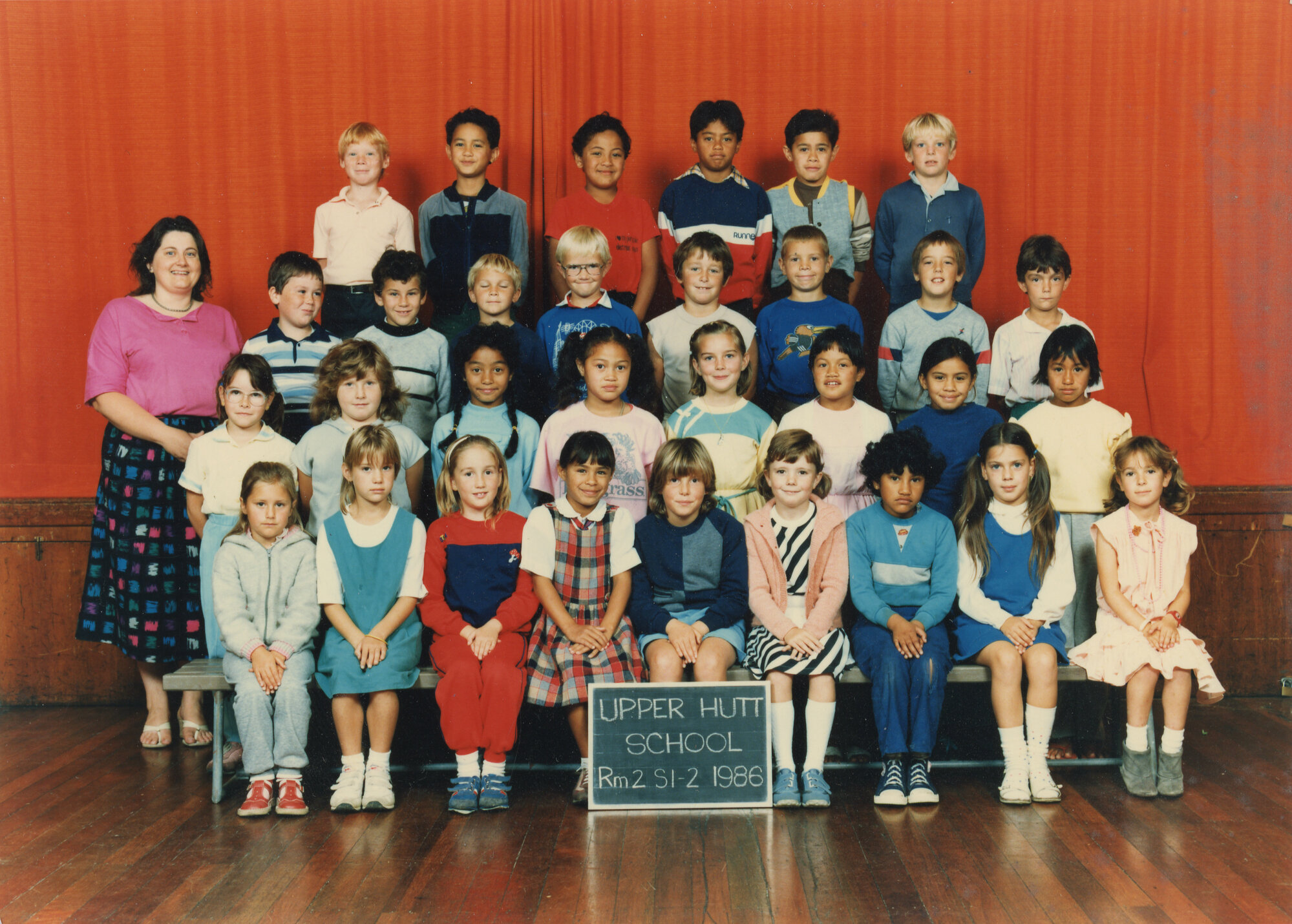 Upper Hutt School; Class photo Rm 2; 1986
