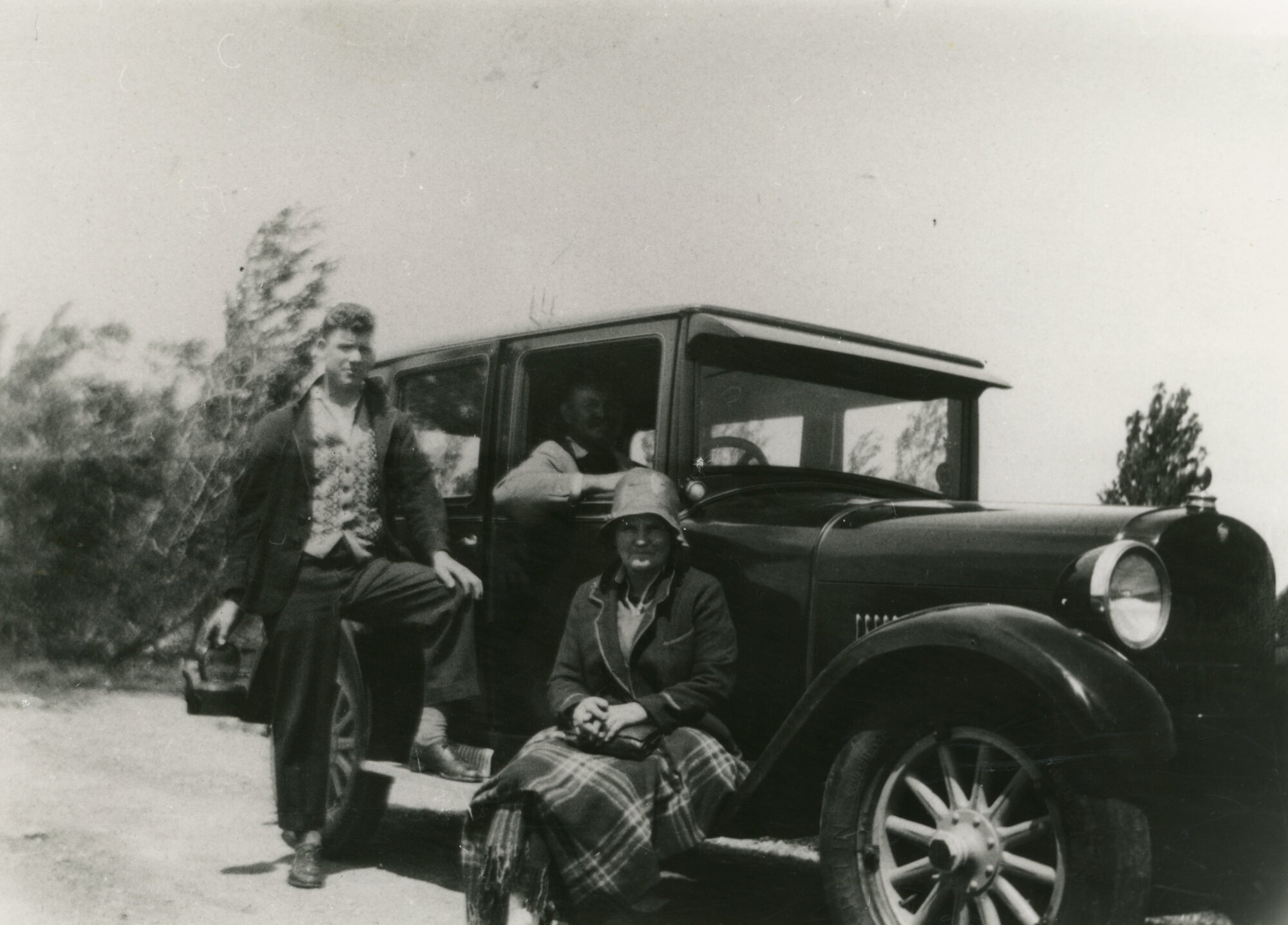 Wilf Munn; Margaret and Frank Benge; ca. 1930s