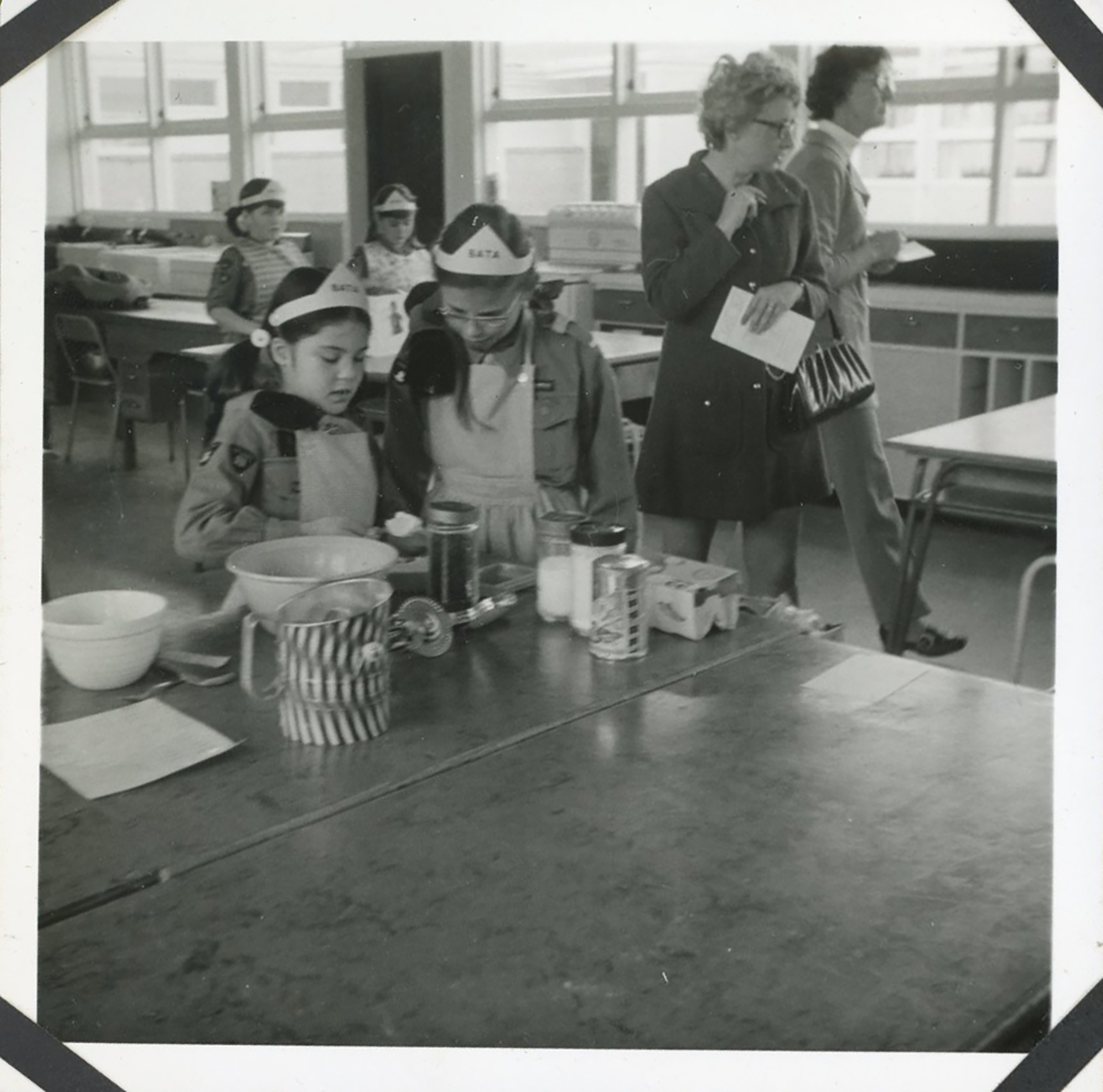 Upper Hutt Brownie Pack; Bata Bun Division Finals (1) ; 1971