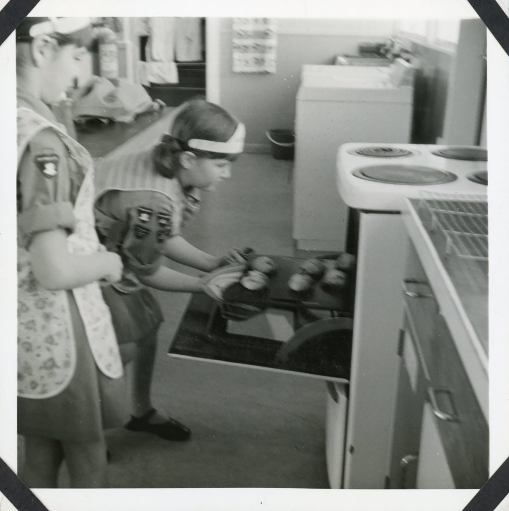 Upper Hutt Brownie Pack; Bata Bun Division Finals (6) ; 1971