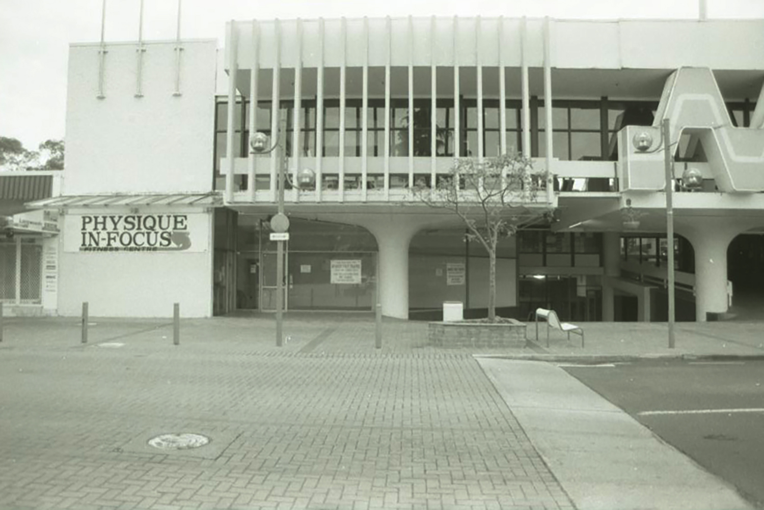 Main Street; Maidstone Mall; 1996