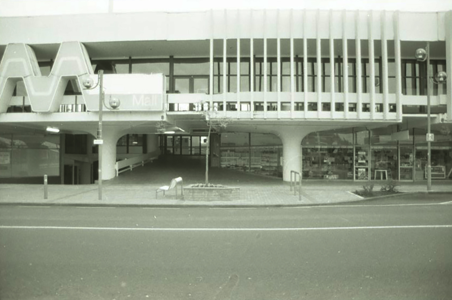 Main Street; Maidstone Mall; 1996