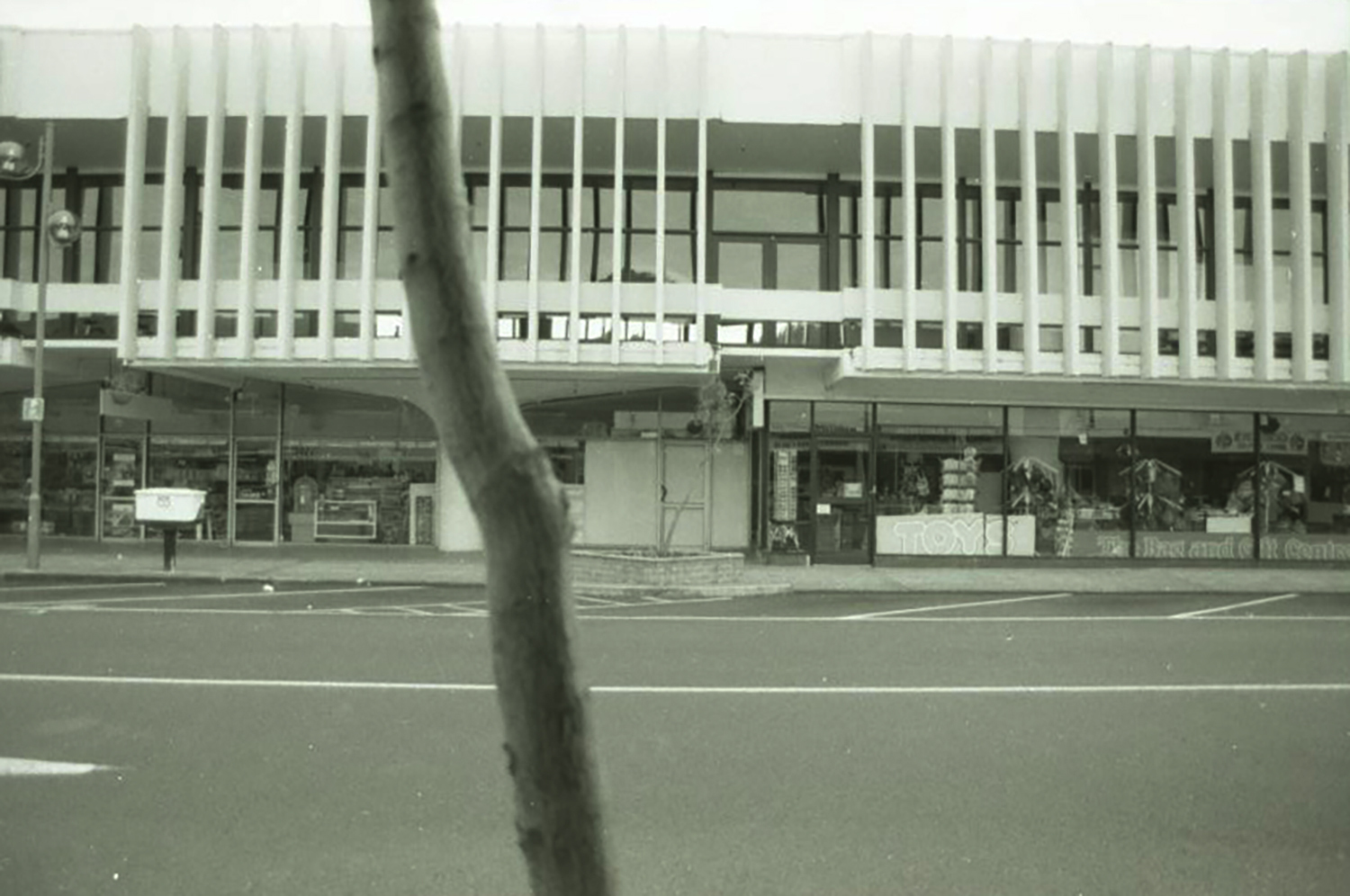 Main Street; Maidstone Mall; 1996