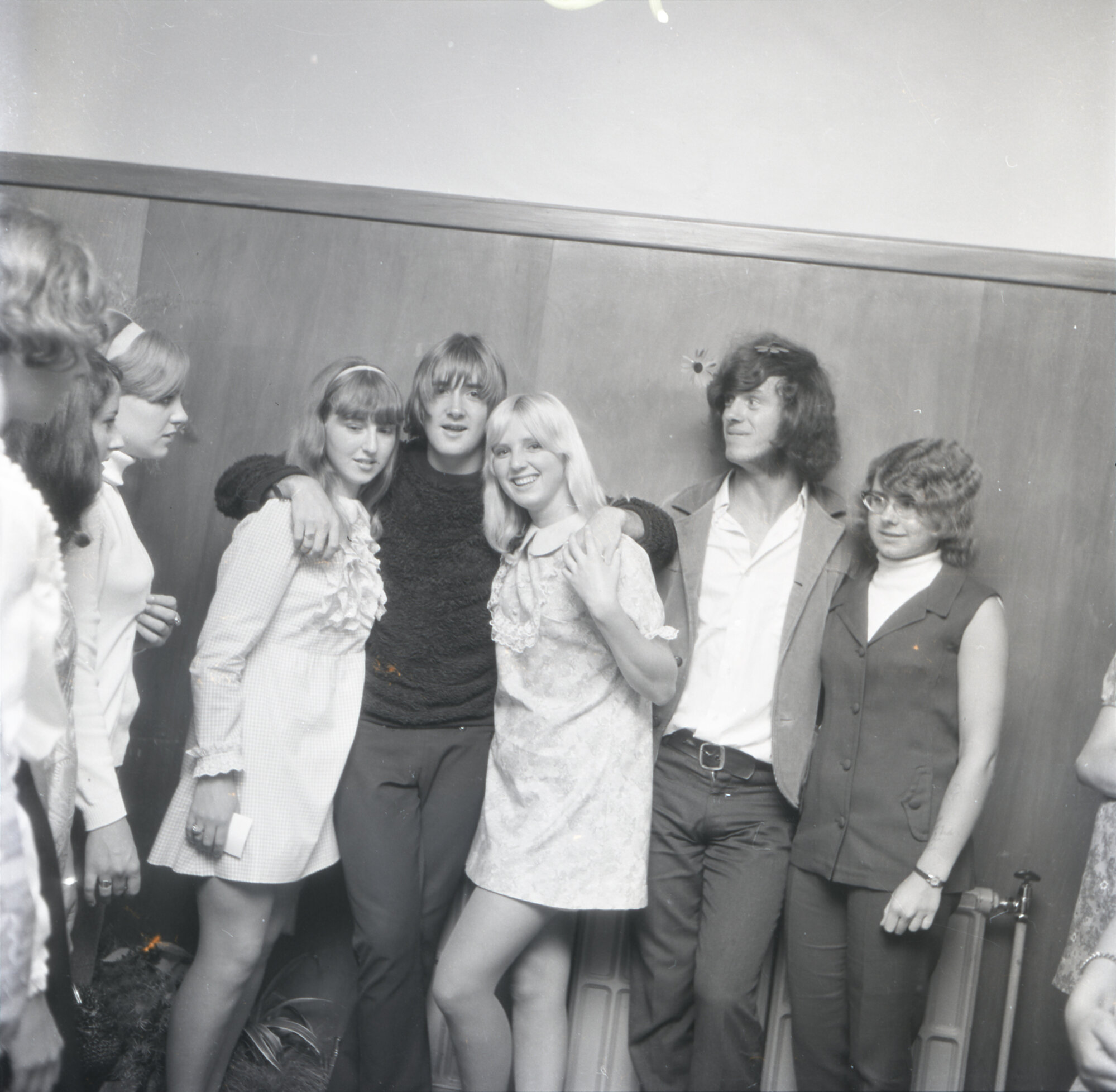 Fourmyula Lower Hutt; Carl Evensen, Wayne Mason. [P1-3973-6363]