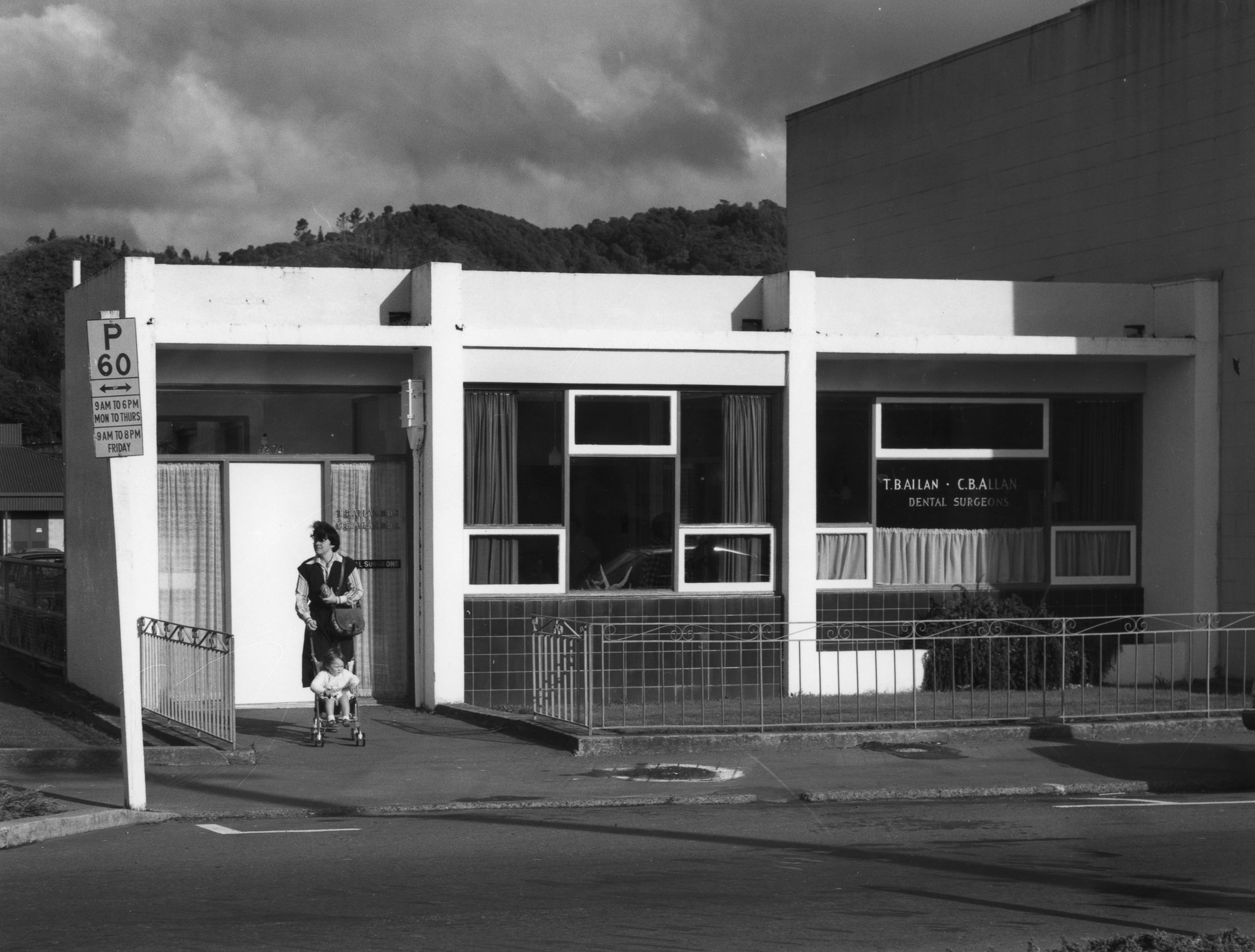 Main Street; No.  72-74; T.B. and C.B. Allan, Dentists.