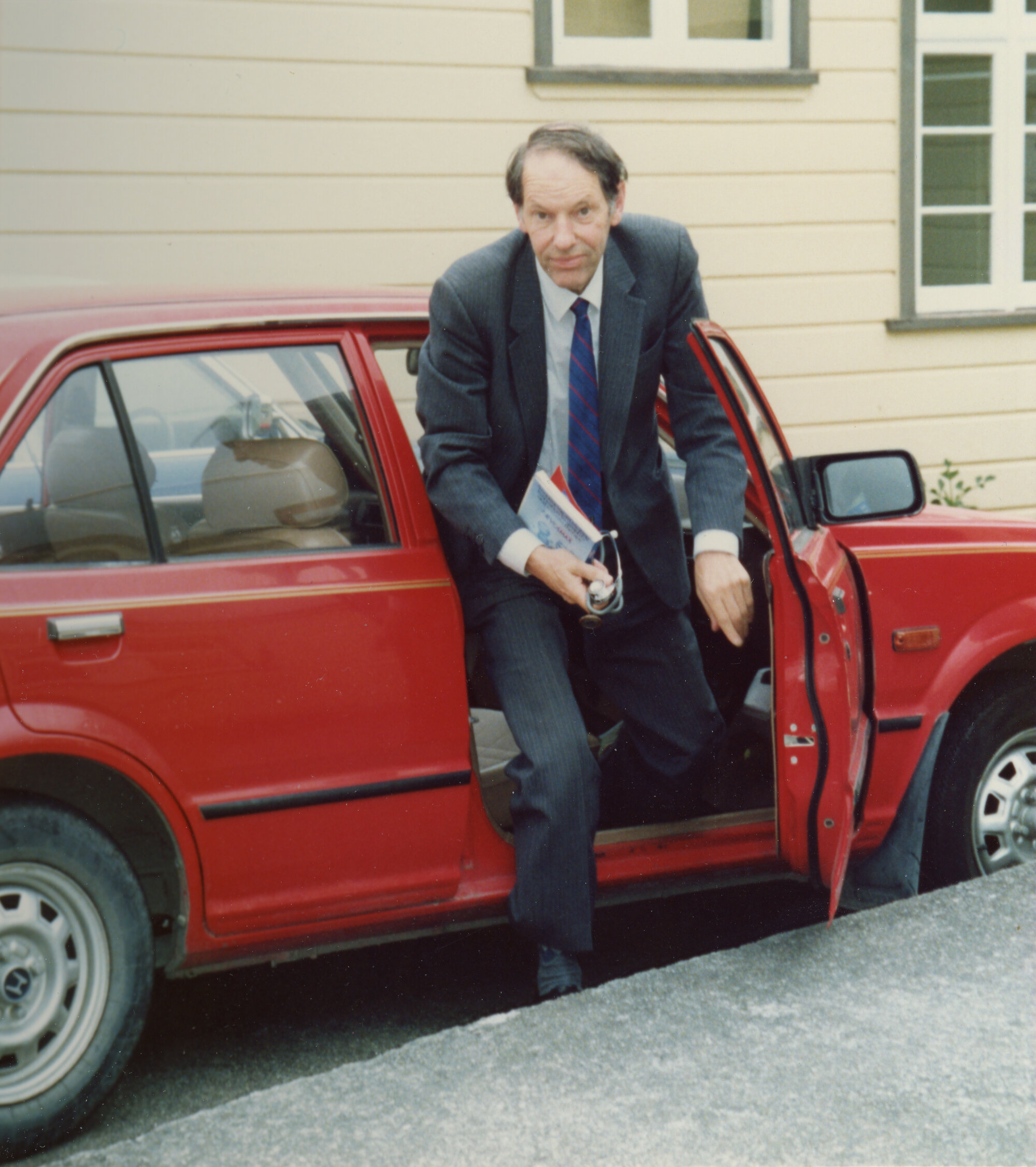 Silverstream Hospital; Dr. Andrew Wilkinson; 1988