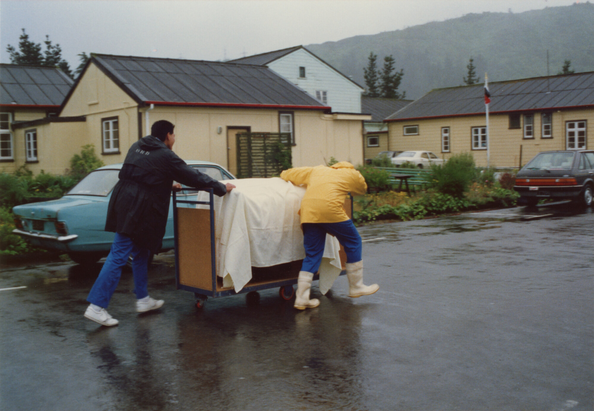 Silverstream Hospital; Orderlies in Carpark; 1988