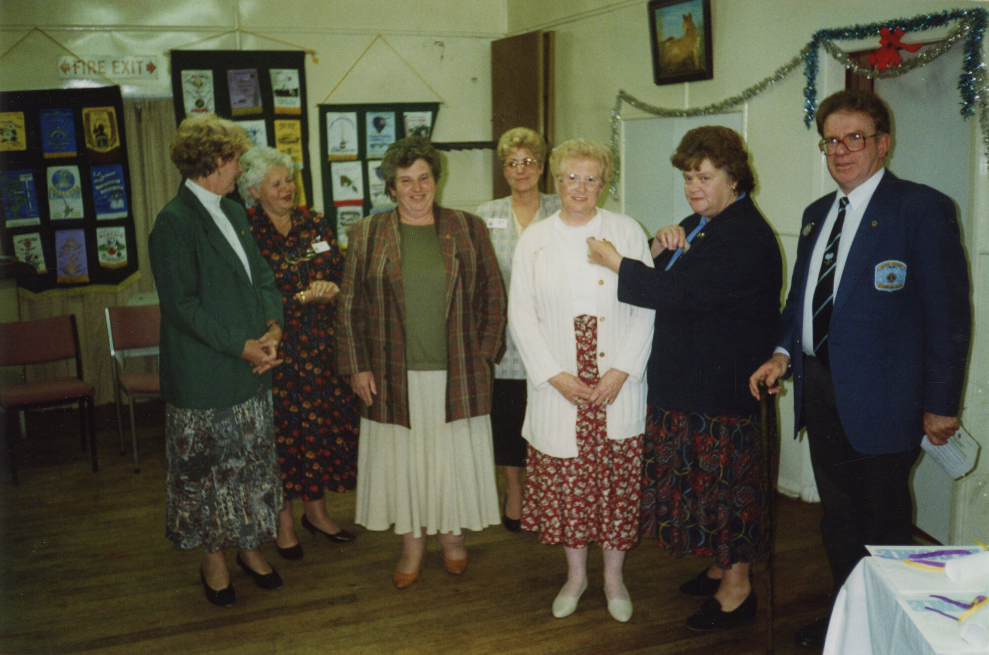 Heretaunga Lions Club; Members being Inducted; 1995