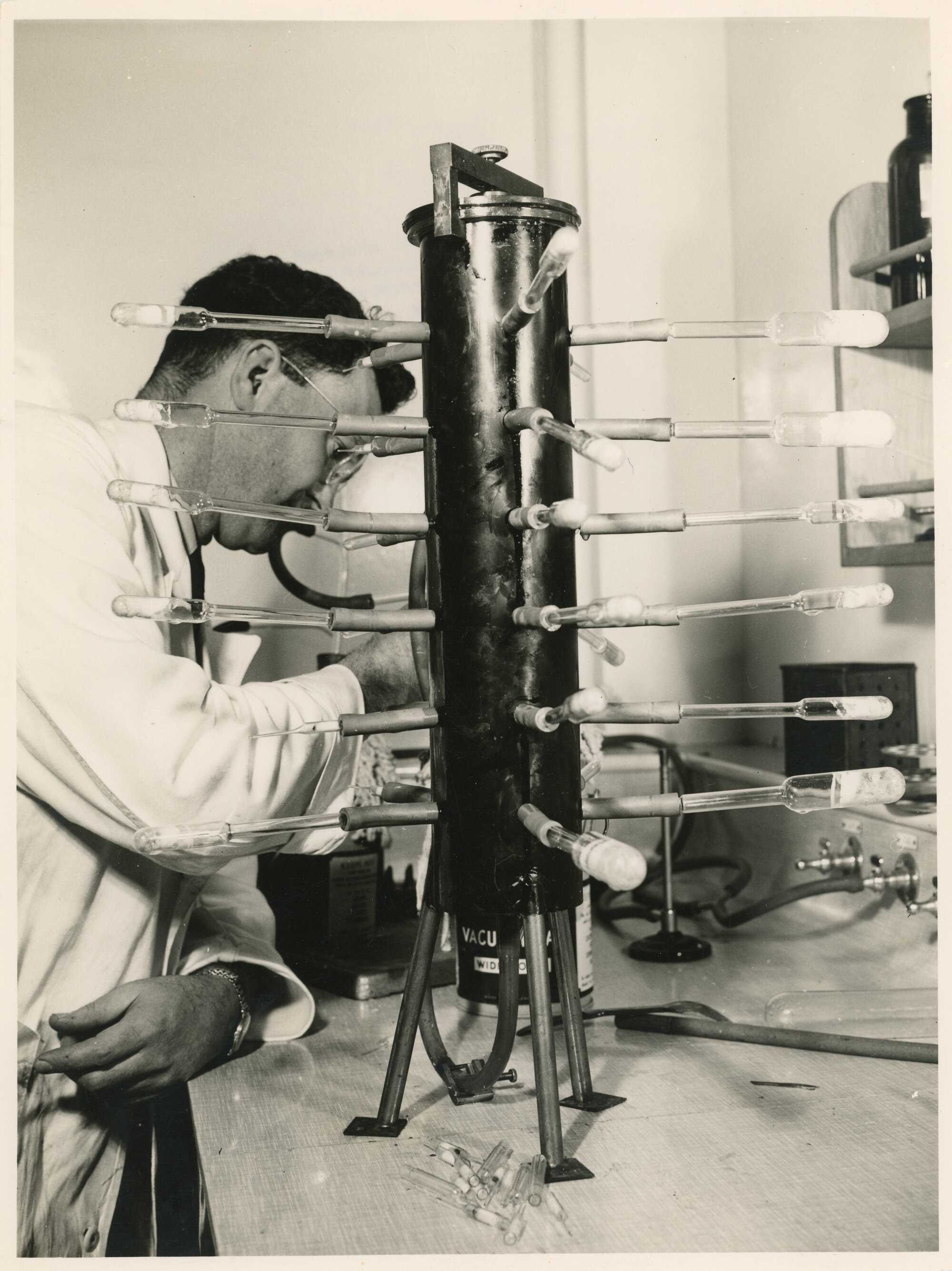 National Health Institute; Dr. Derry Manning; 1954