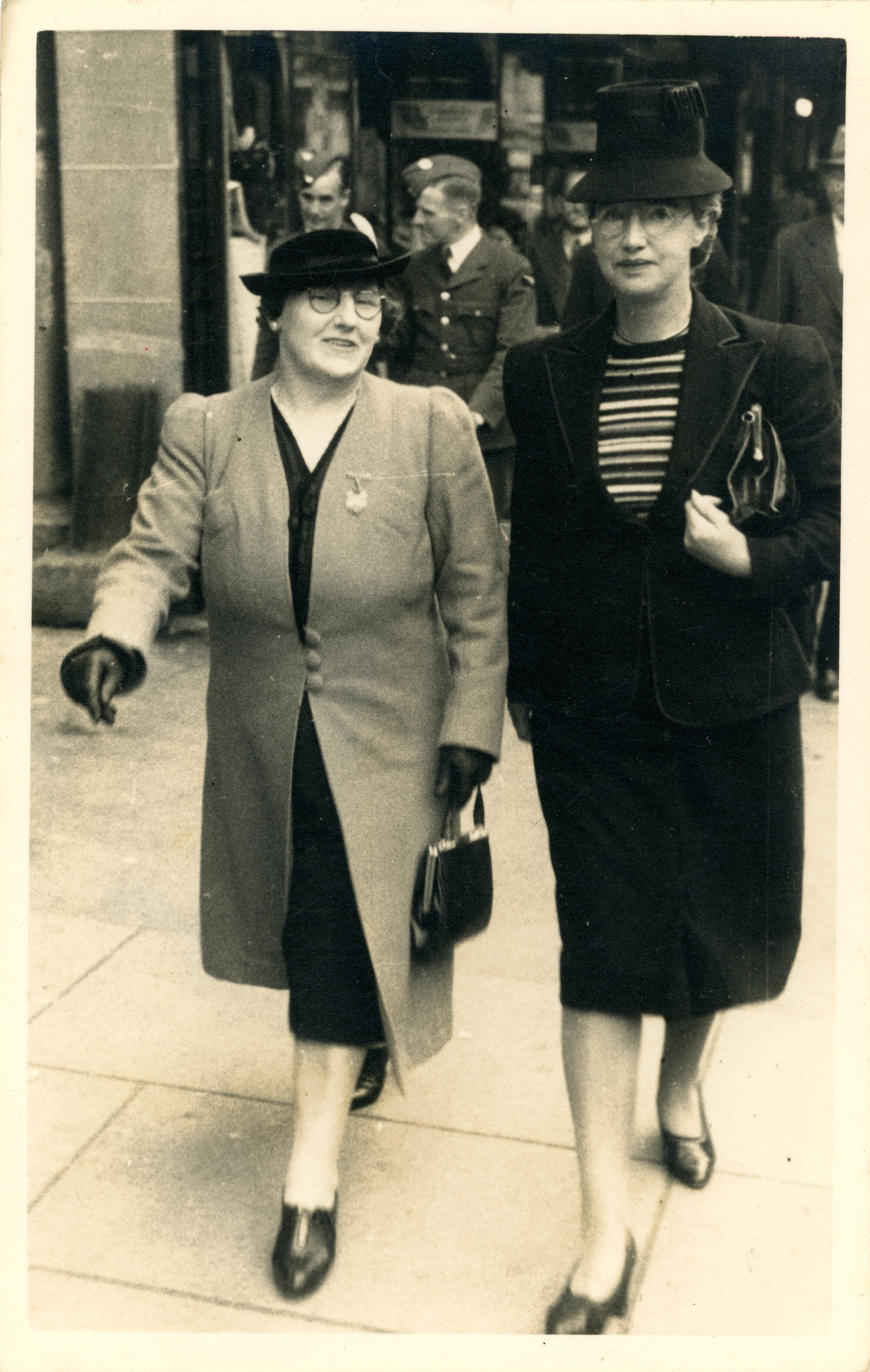 Mrs McNab and Elsie Josland; ca. 1940