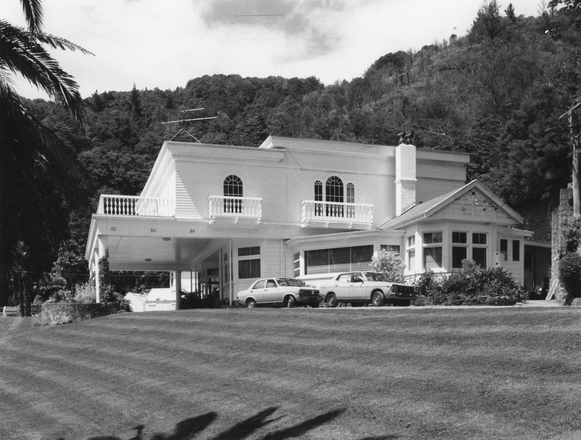 Wallaceville House; view from north-east. [P2-267-456]