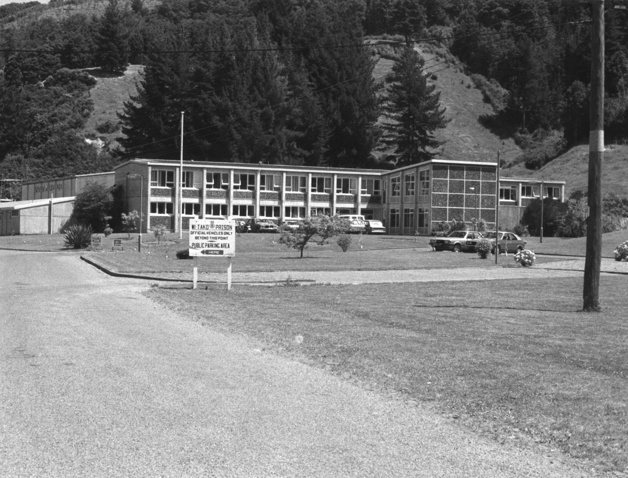 Wi Tako Prison, 1984